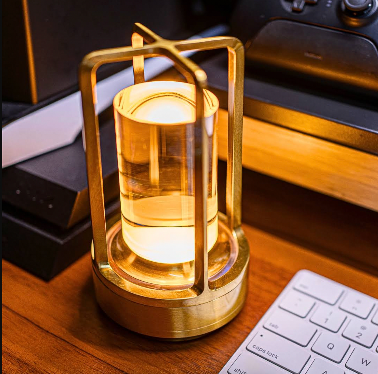 LightElegance: Wireless LED Table Lamp – Dimmable, Rechargeable & Stylish Design