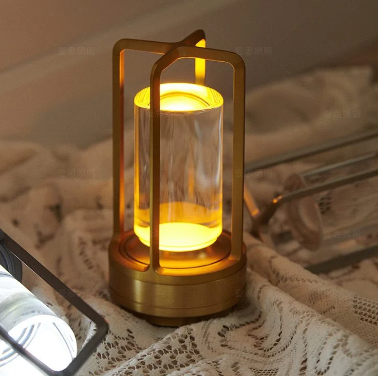 LightElegance: Wireless LED Table Lamp – Dimmable, Rechargeable & Stylish Design