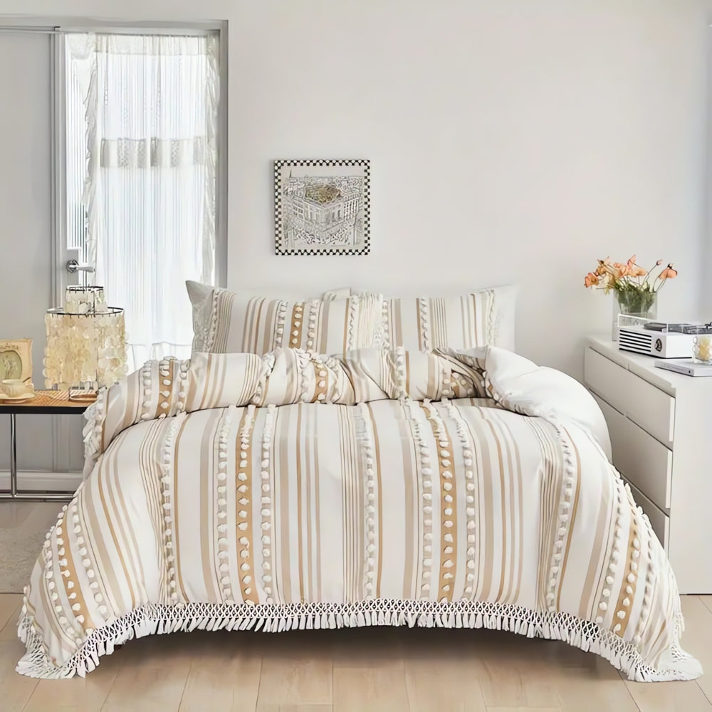 LineaWeich: Modern Duvet Cover Set – Soft, Breathable & Decorative with Stripe Design and Tassels for Bedrooms