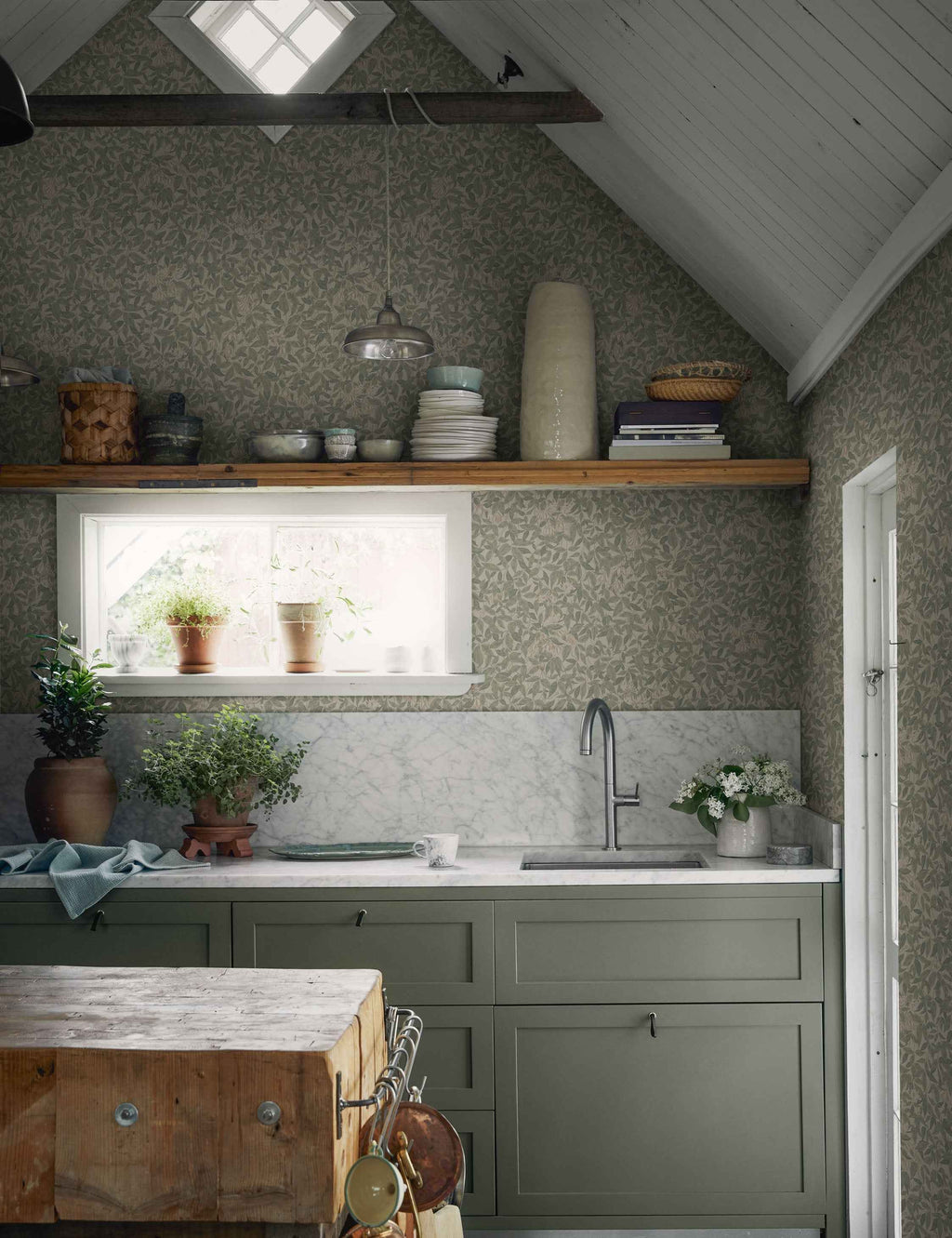 Livia Wallpaper | Floral Clematis & Honeysuckle Design