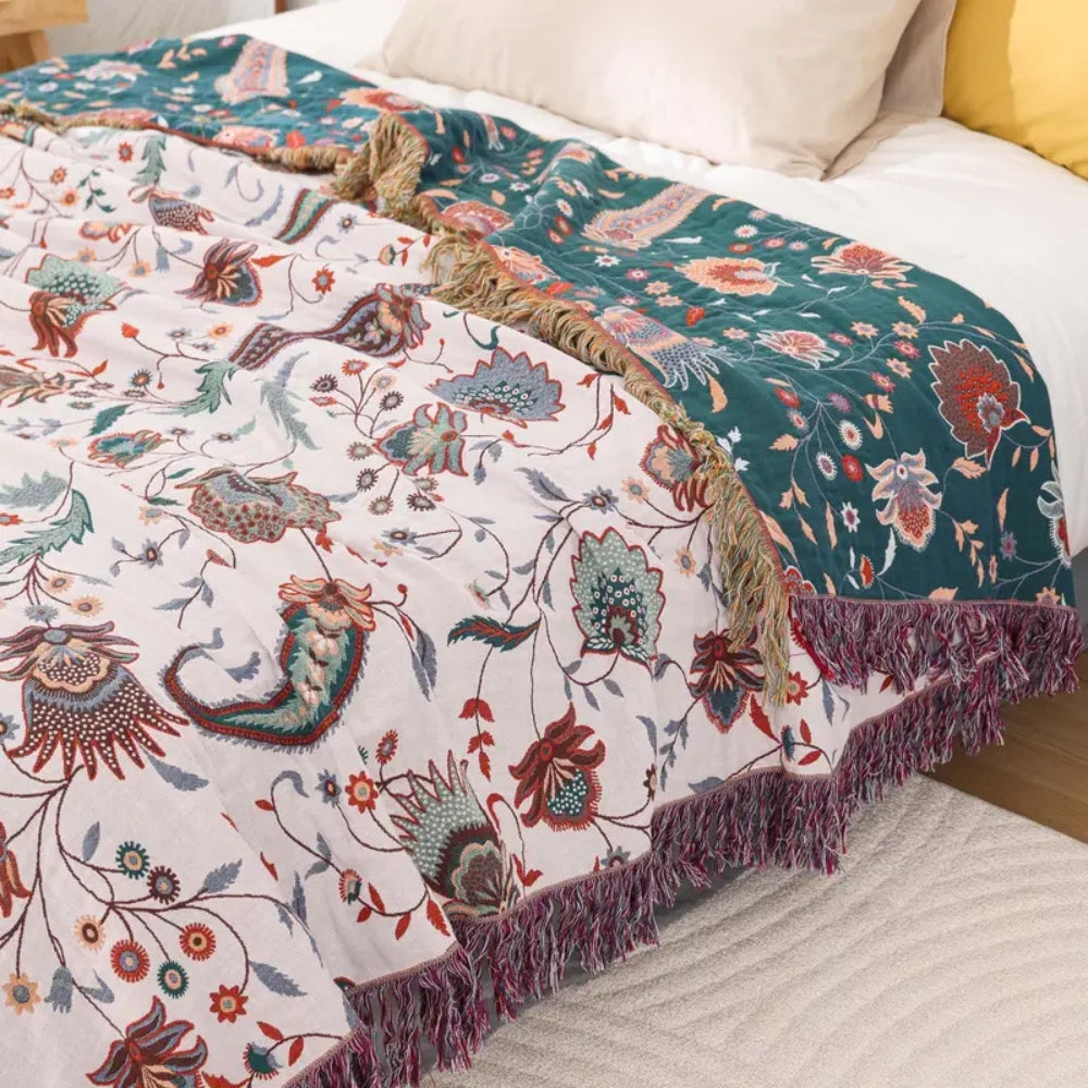 Liora: Vintage Cotton Blanket with Floral Pattern and Fringes – for Living Room and Bedroom