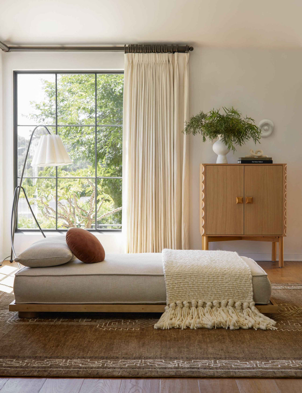 Vela Hand-Knotted Wool Rug | Vintage-Inspired, Mediterranean Design