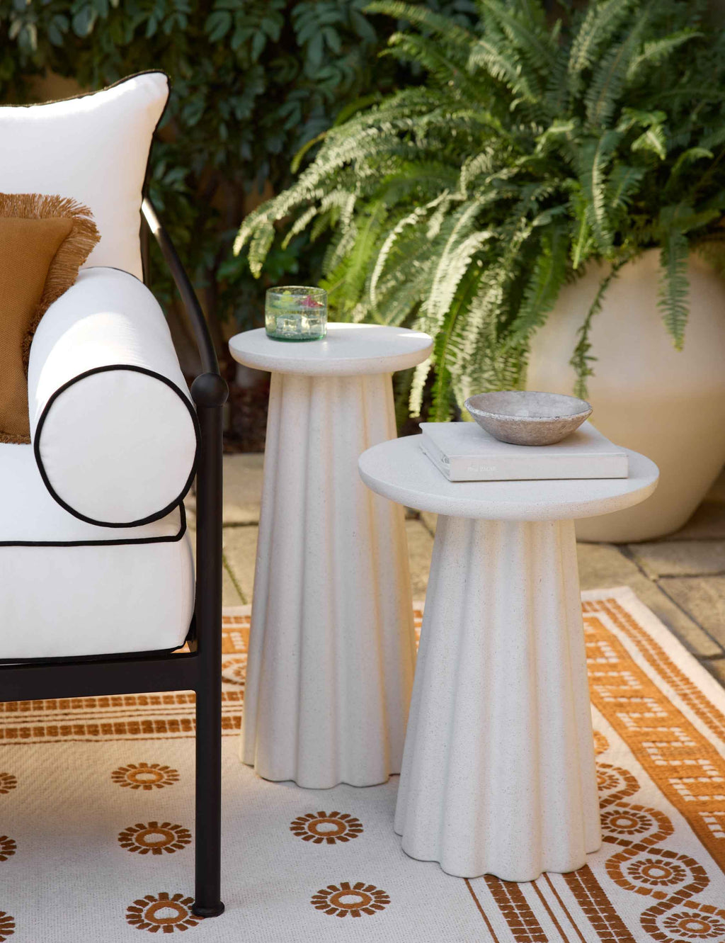 Luna Round Side Table | Durable Concrete, Fluted Base
