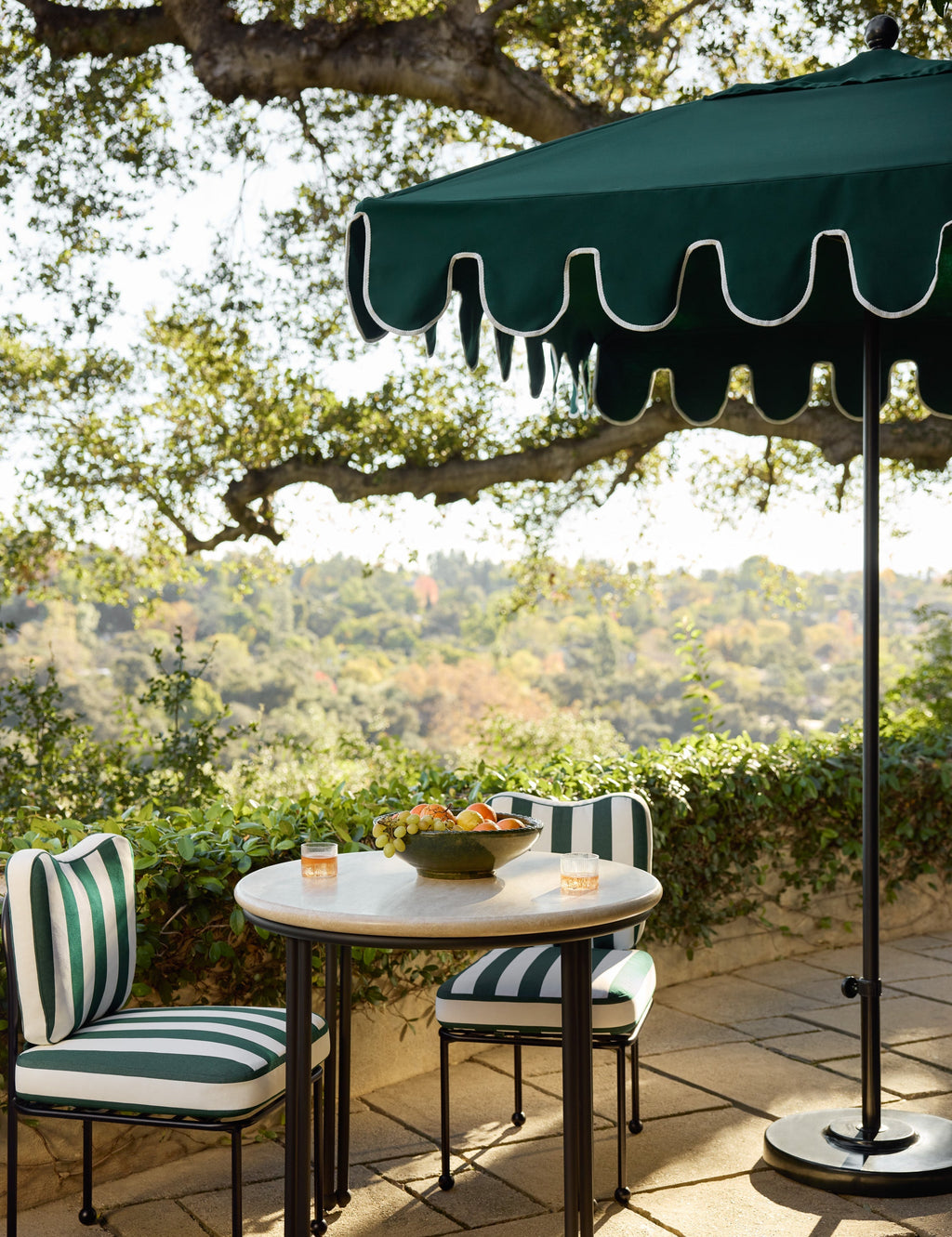 Nero Outdoor Umbrella | Scalloped Edge, Crisp Canopy Design