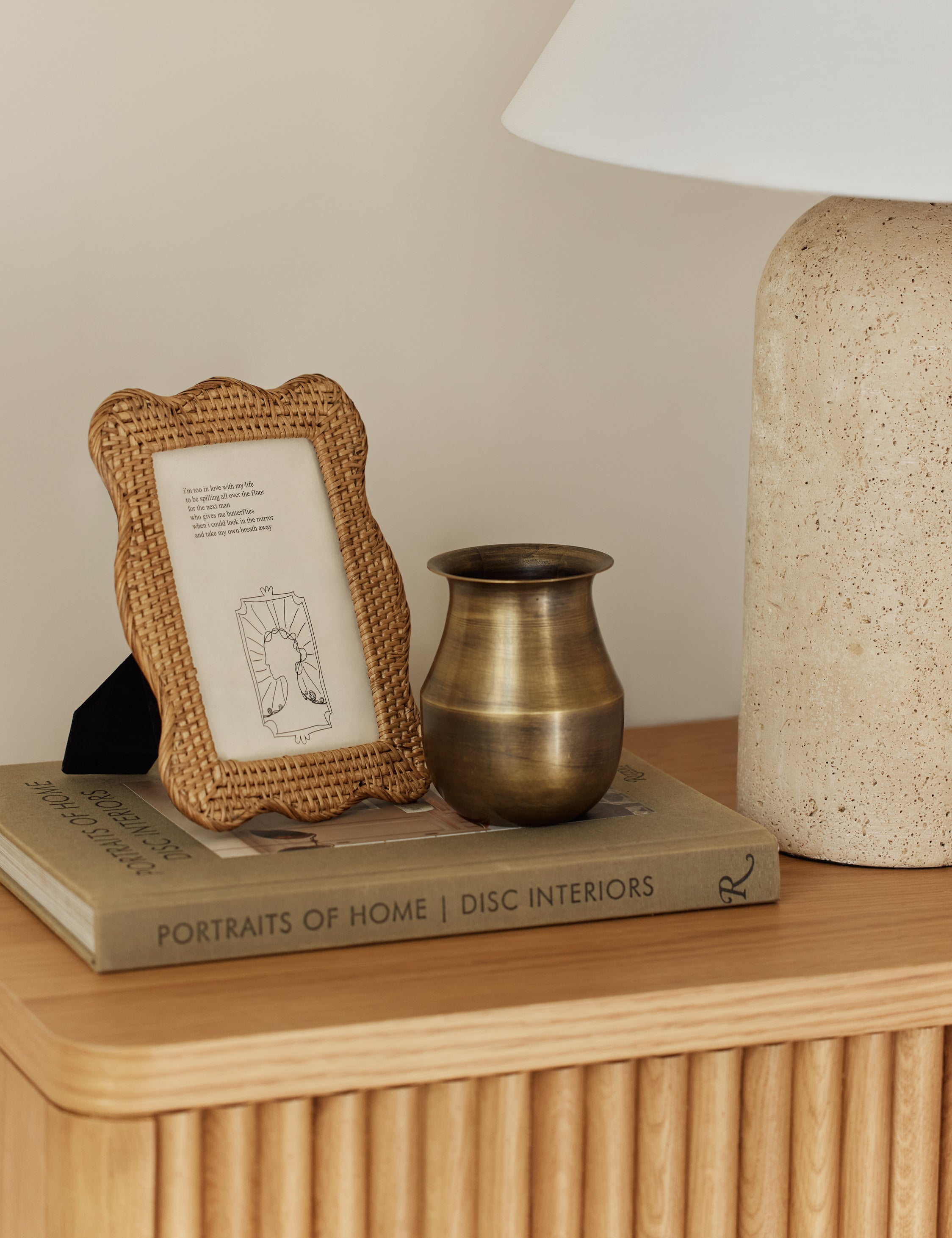 Bela Rattan Picture Frame | Artisanal Finish, Scalloped Design