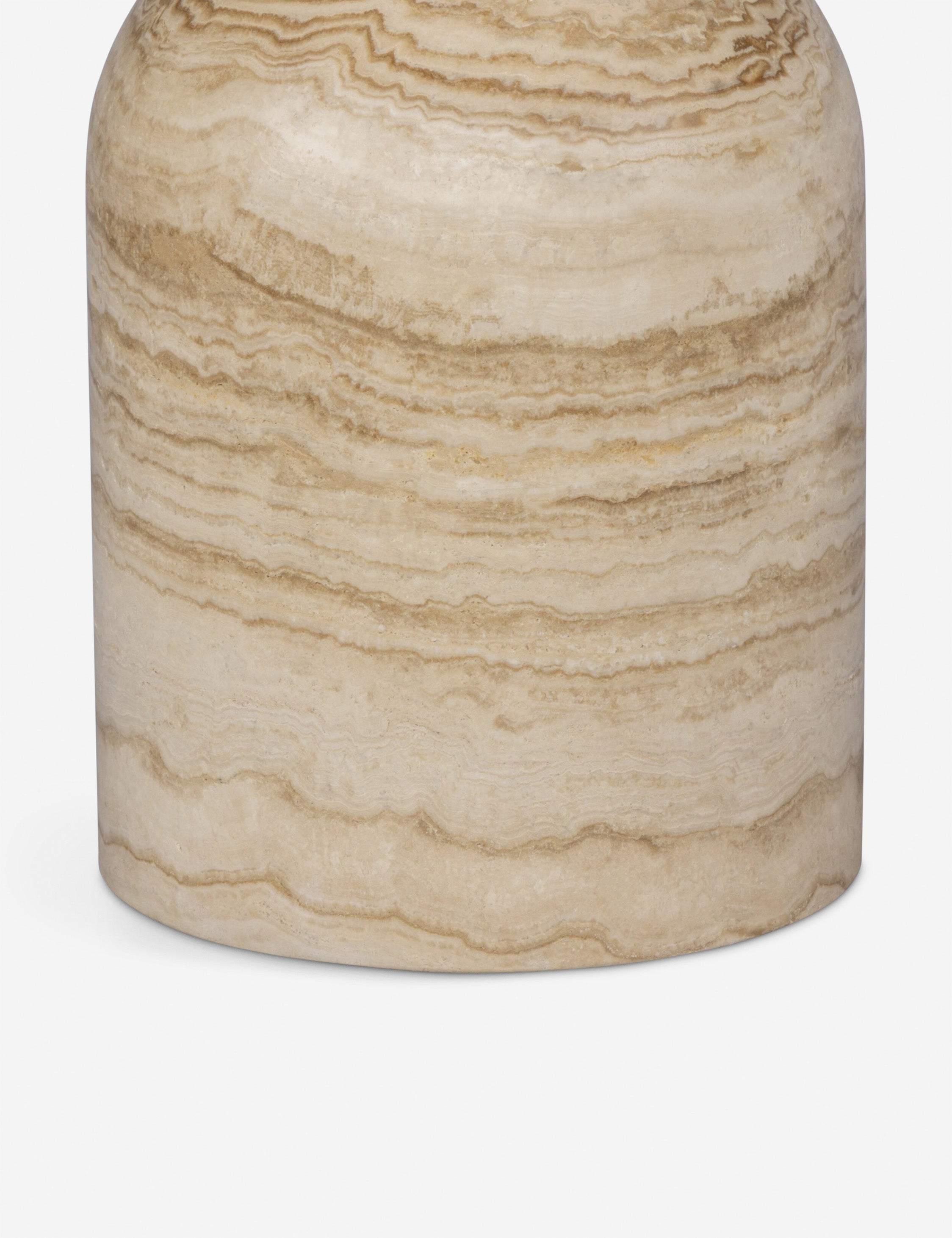Fino Round Dining Table | Sculpted Pedestal, Elegant Curves
