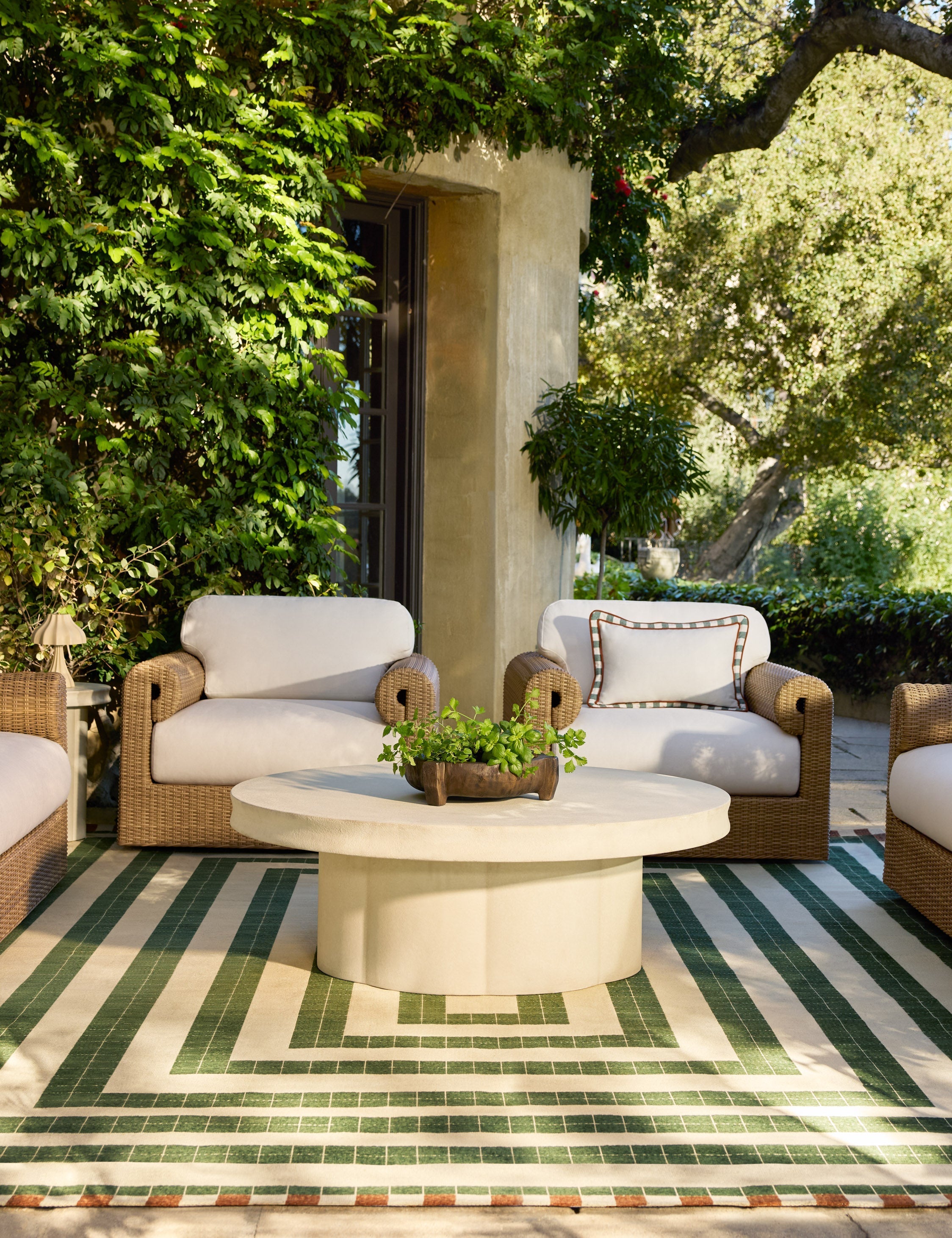 Kira Indoor/Outdoor Rug | Repeating Tile Motif, Stylish Design