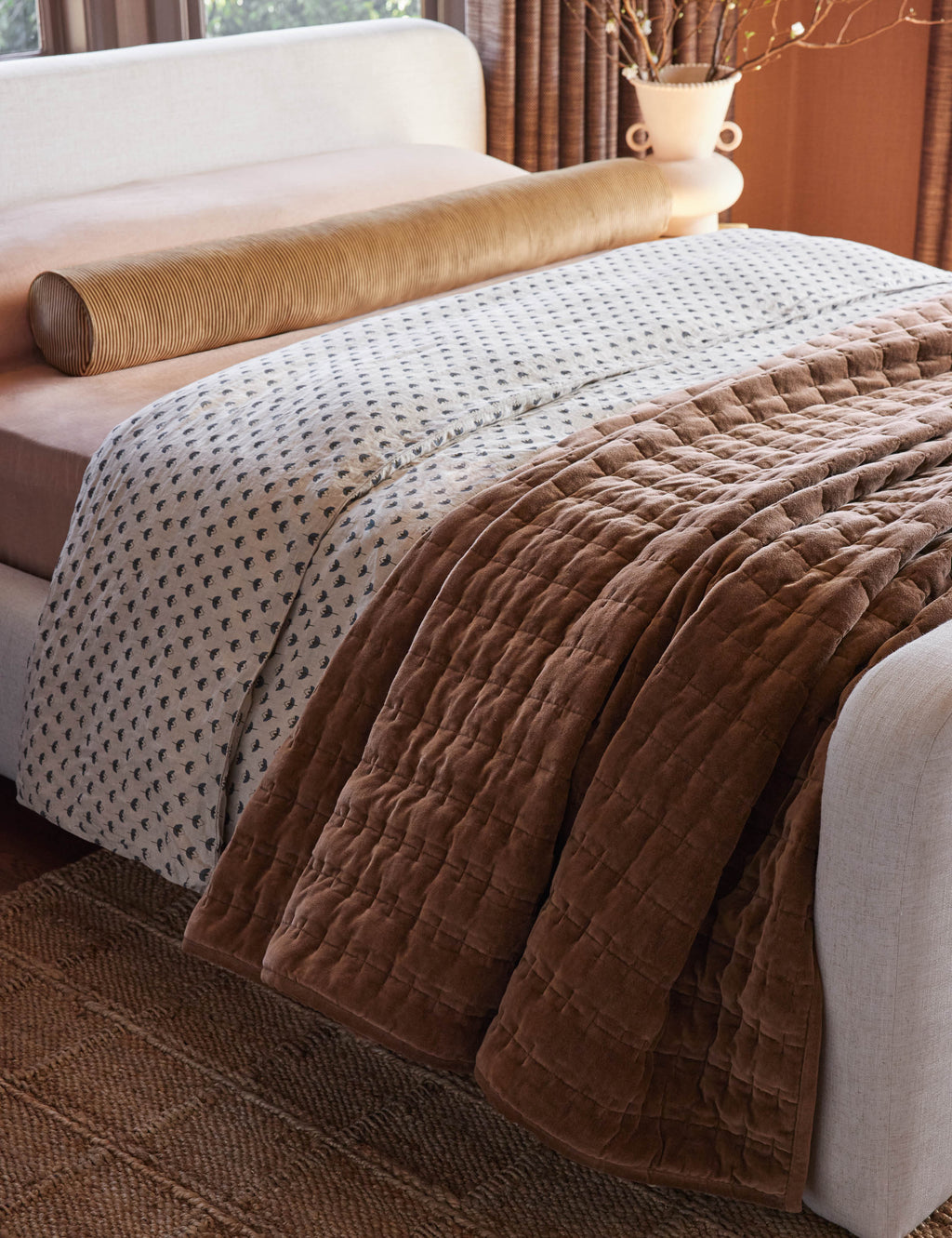 Aurelia Velvet Quilt | Luxurious Texture, Quilted Design