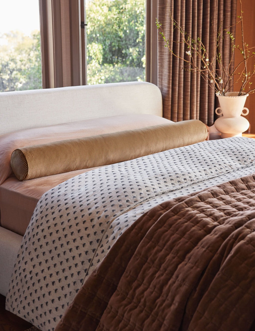 Pivo Duvet Cover | European Flax Linen, Timeless Floral Design