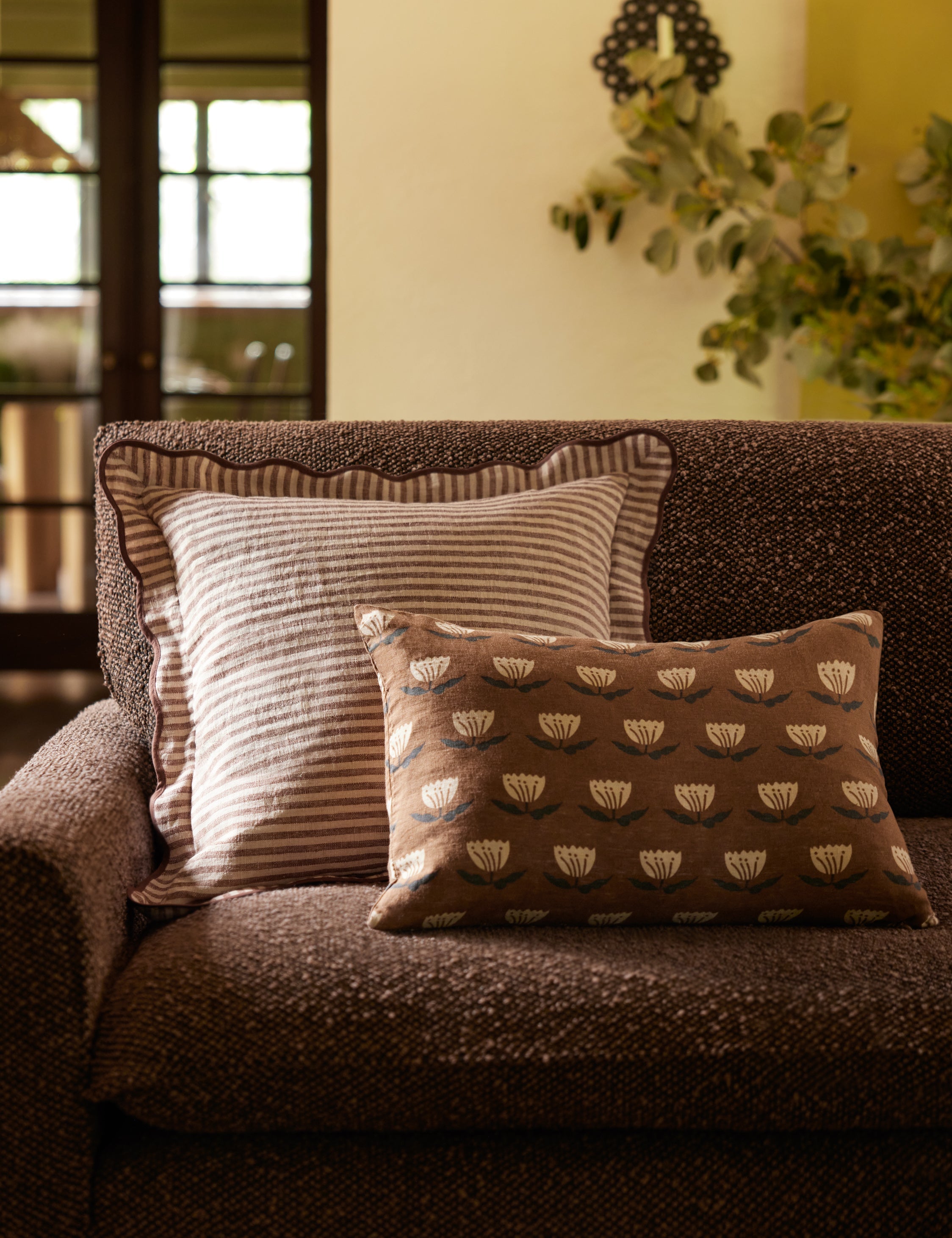 Luna Linen Pillow | Striped Design, Dramatic Flange