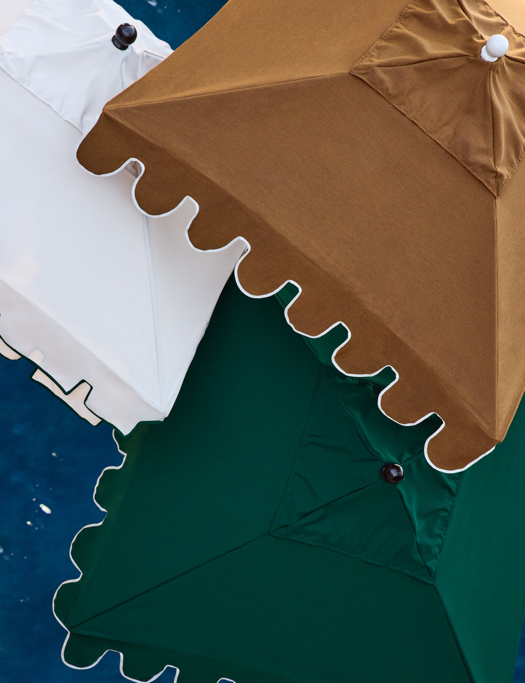 Nero Outdoor Umbrella | Scalloped Edge, Crisp Canopy Design