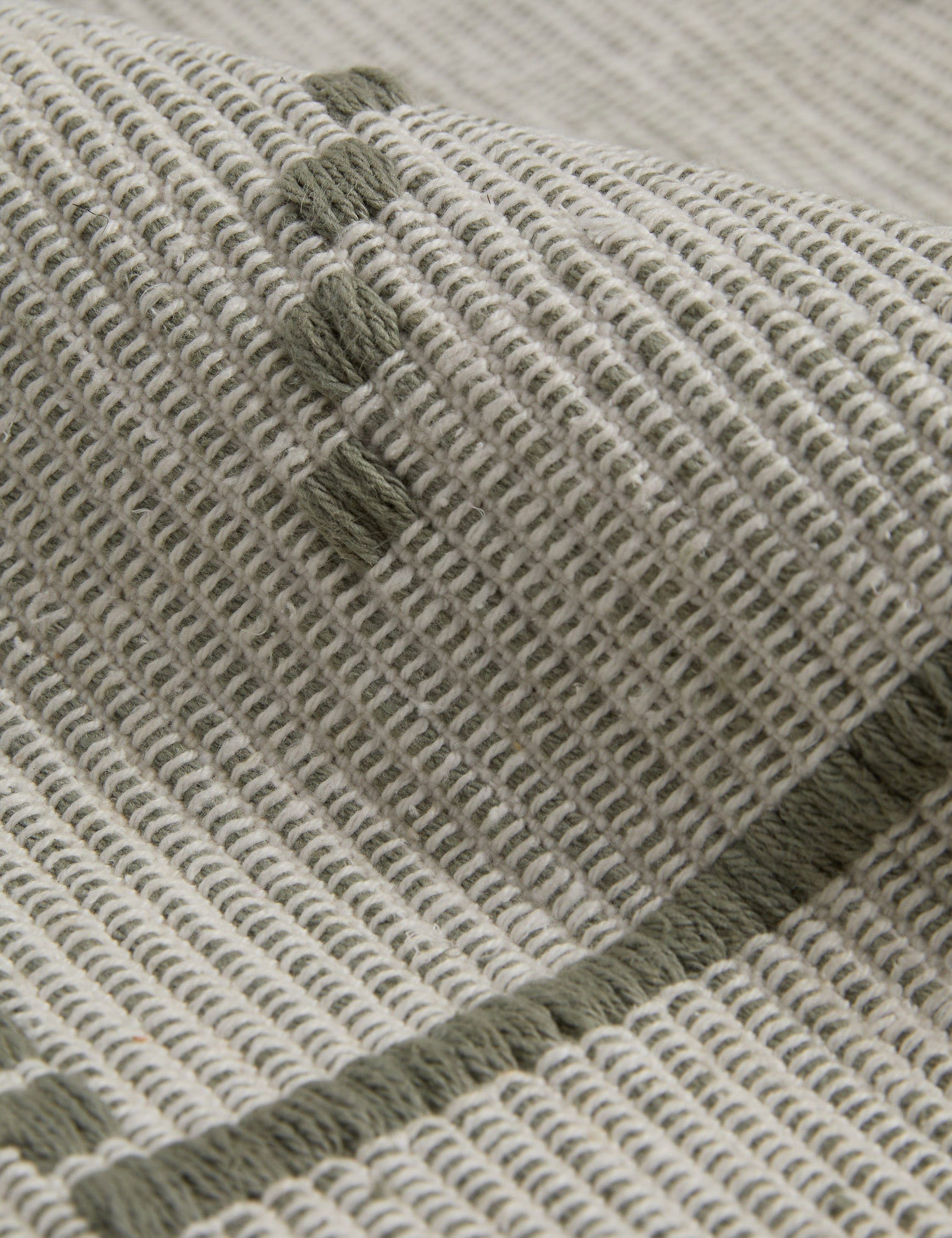 Bela Organic Cotton Bath Mat | Handwoven, Quick-Drying Design