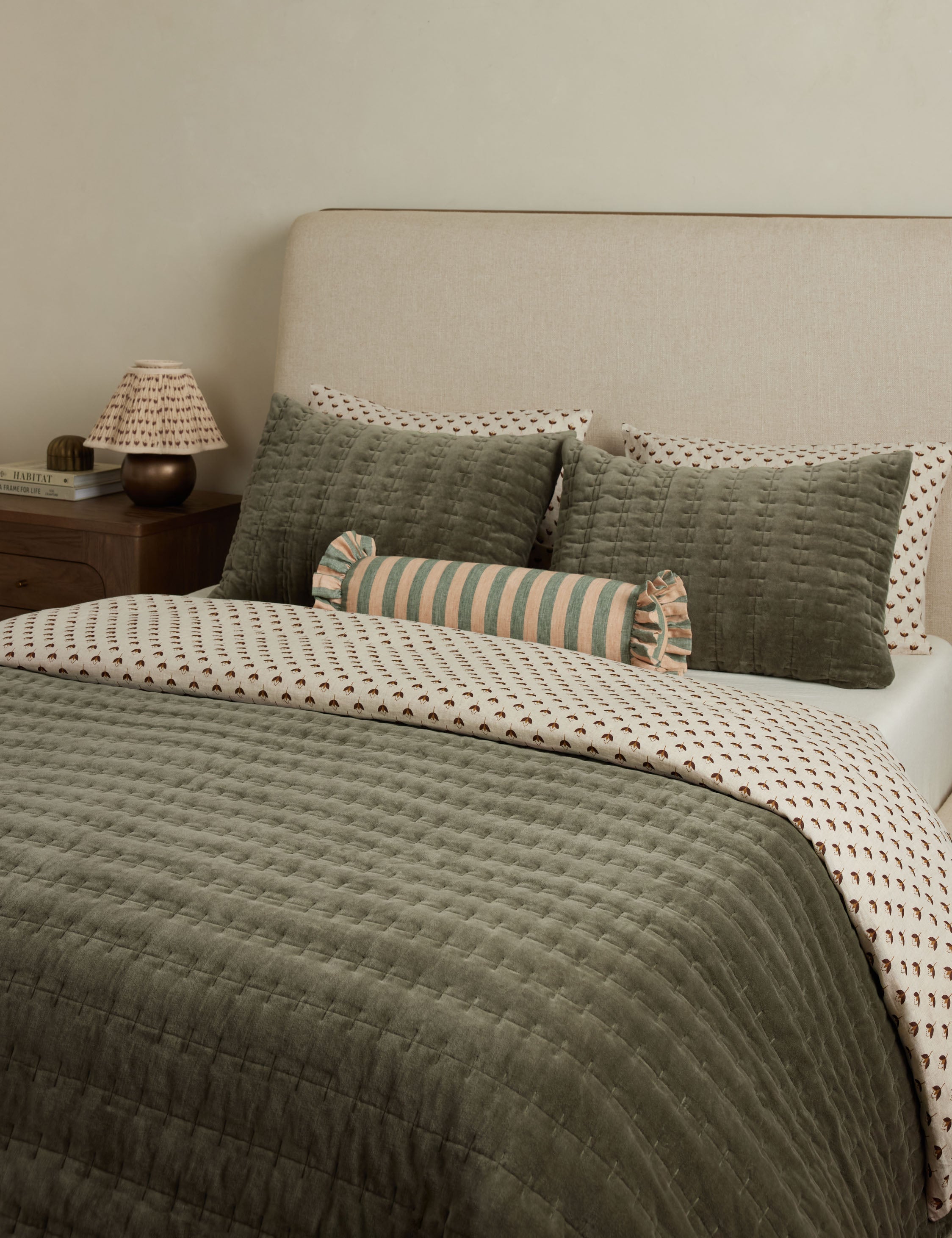 Aurelia Velvet Quilt | Luxurious Texture, Quilted Design