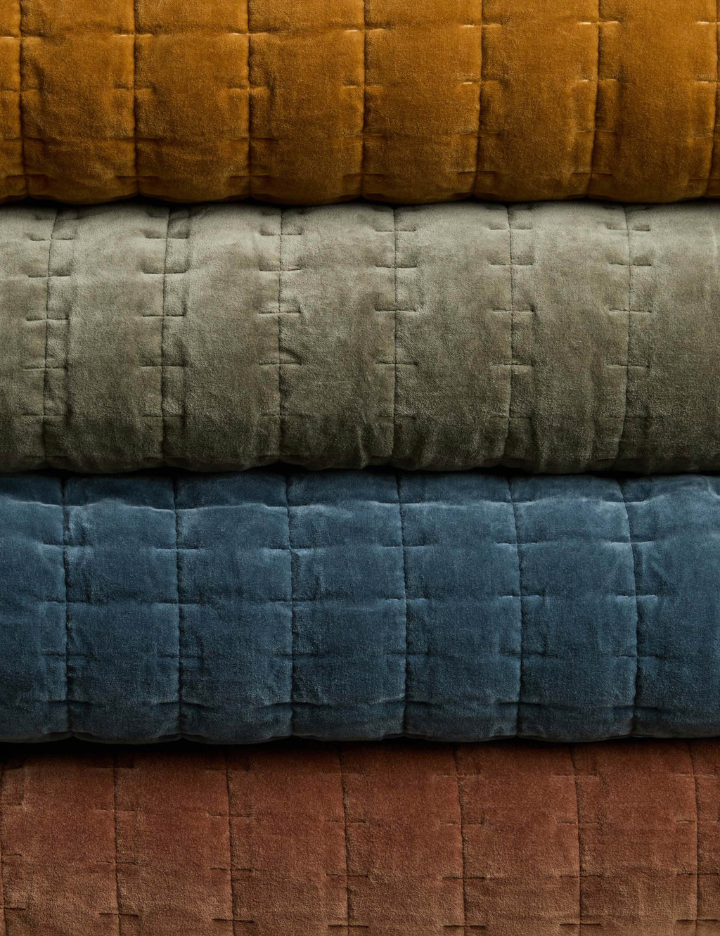 Aveline Velvet Quilt | Luxurious Textured Bedding