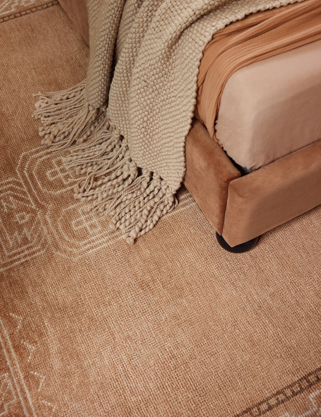 Vela Hand-Knotted Wool Rug | Vintage-Inspired, Mediterranean Design