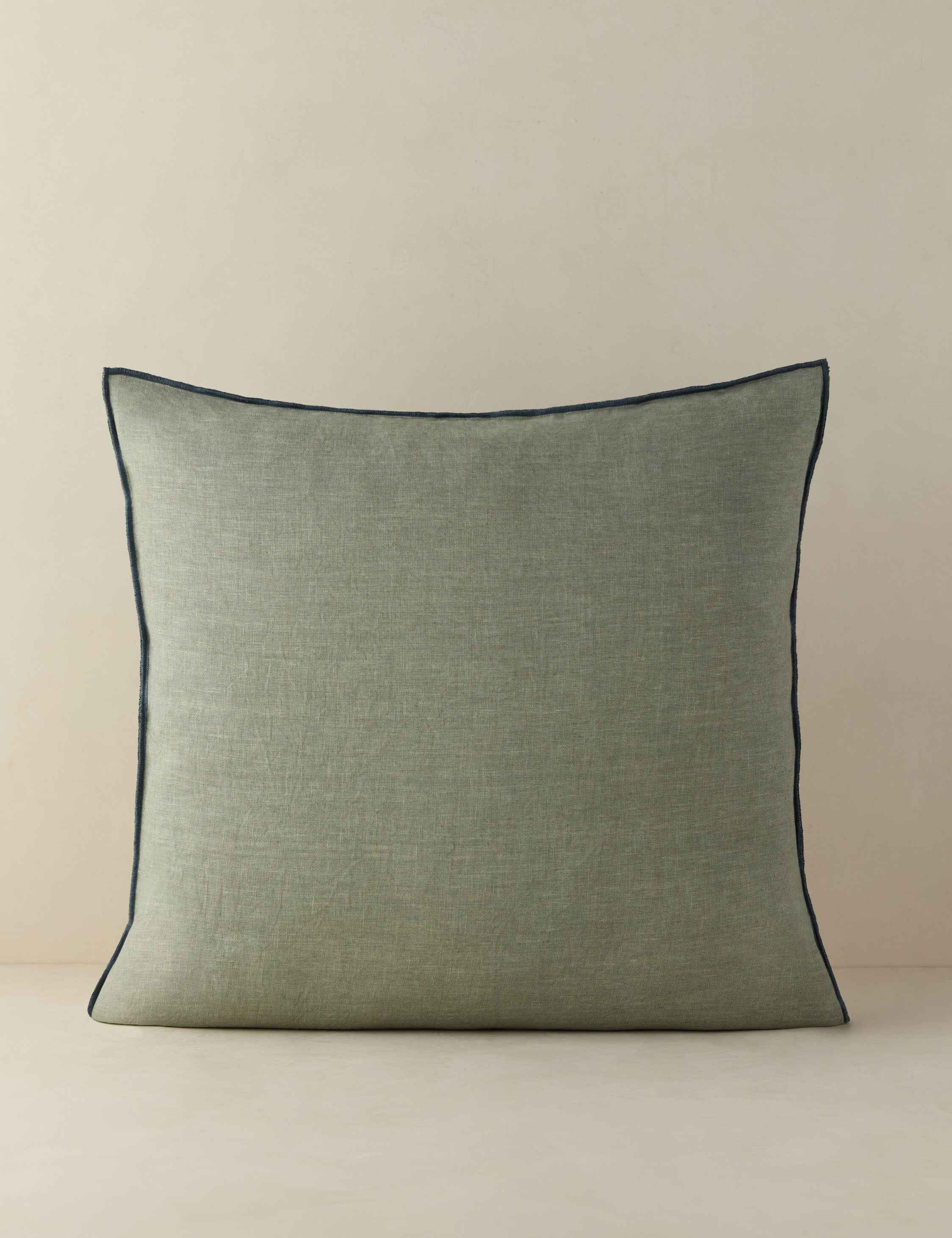 Carys Linen Pillow | Contrast Piping, Two-Tone Design