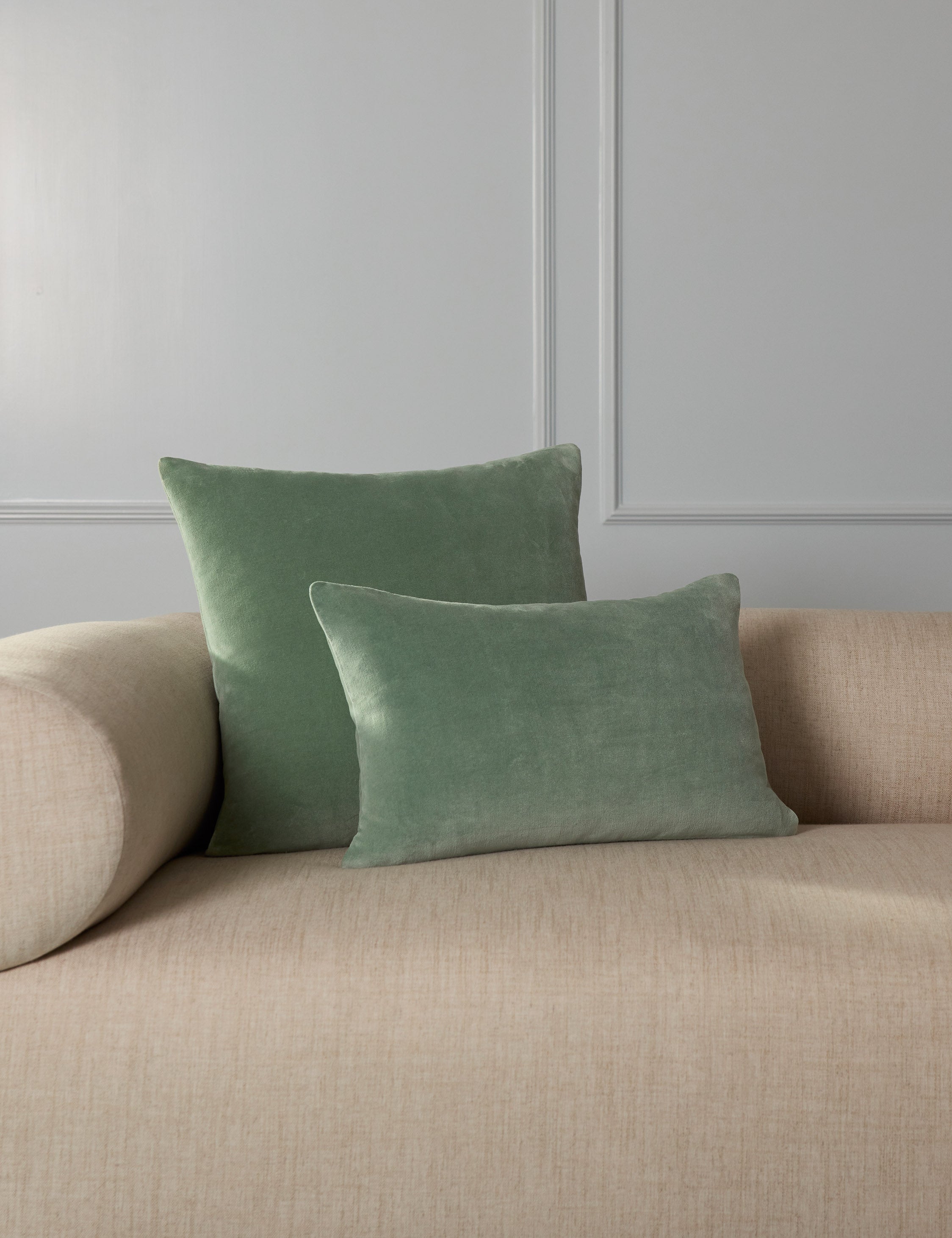 Bela Velvet Pillow | Luxurious Texture, Elegant Finish