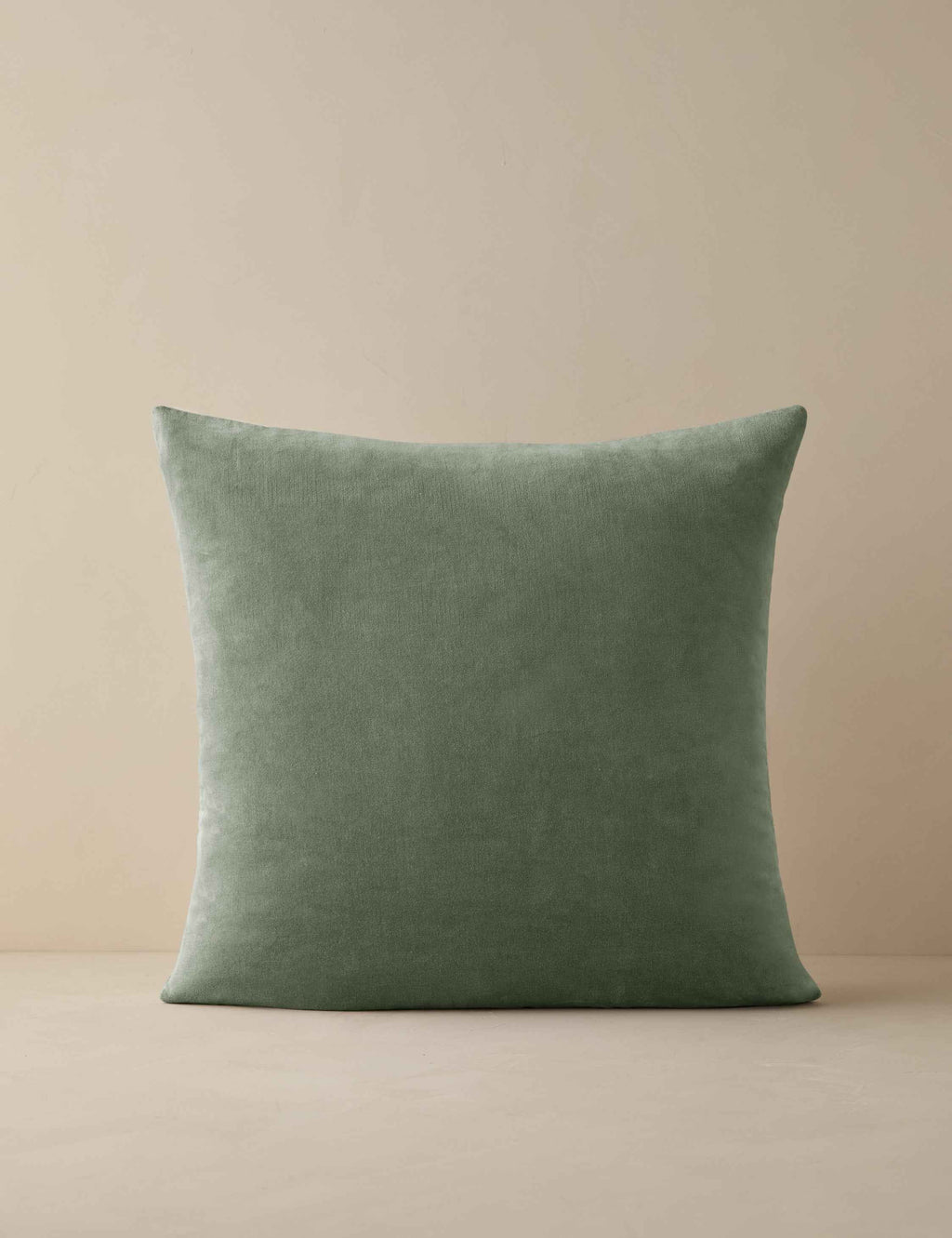 Bela Velvet Pillow | Luxurious Texture, Elegant Finish