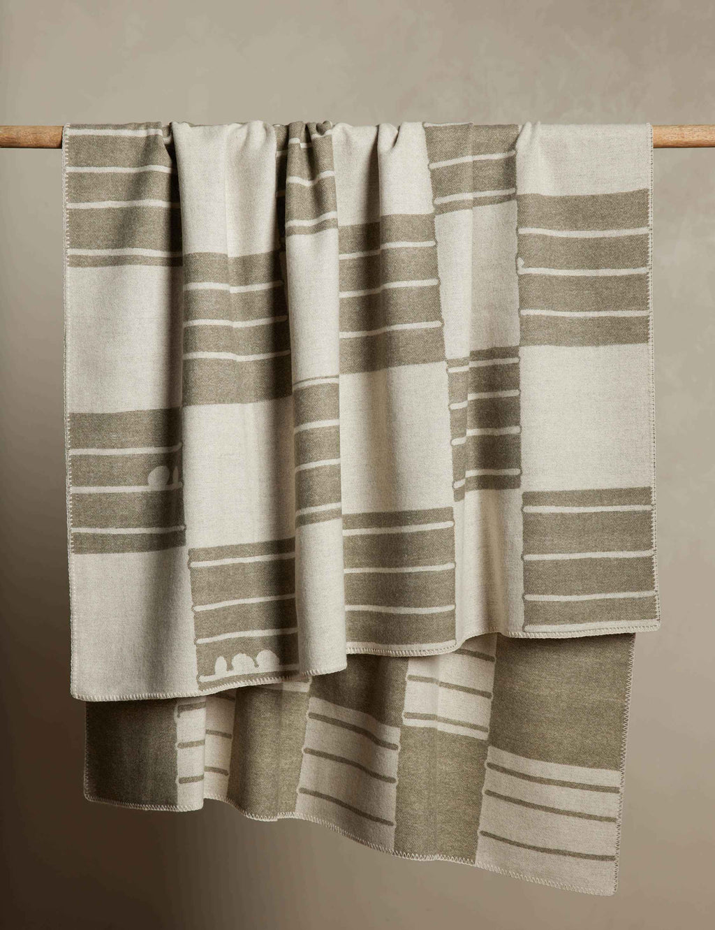 Bristol Wool Throw | Checkered Reversible Design