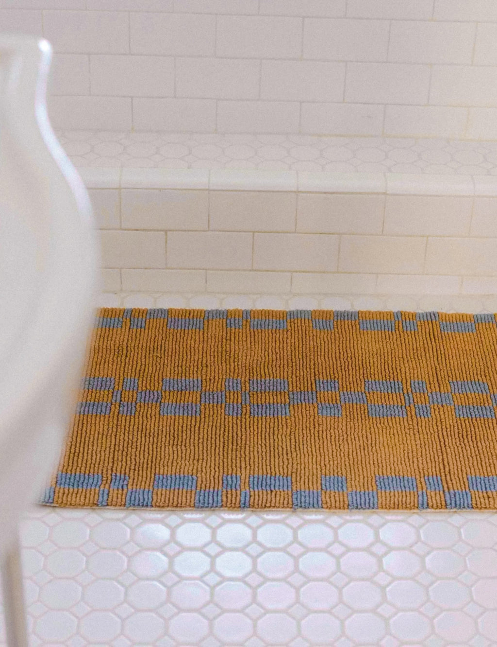 Bela Bath Mat | Handmade, Absorbent Cotton