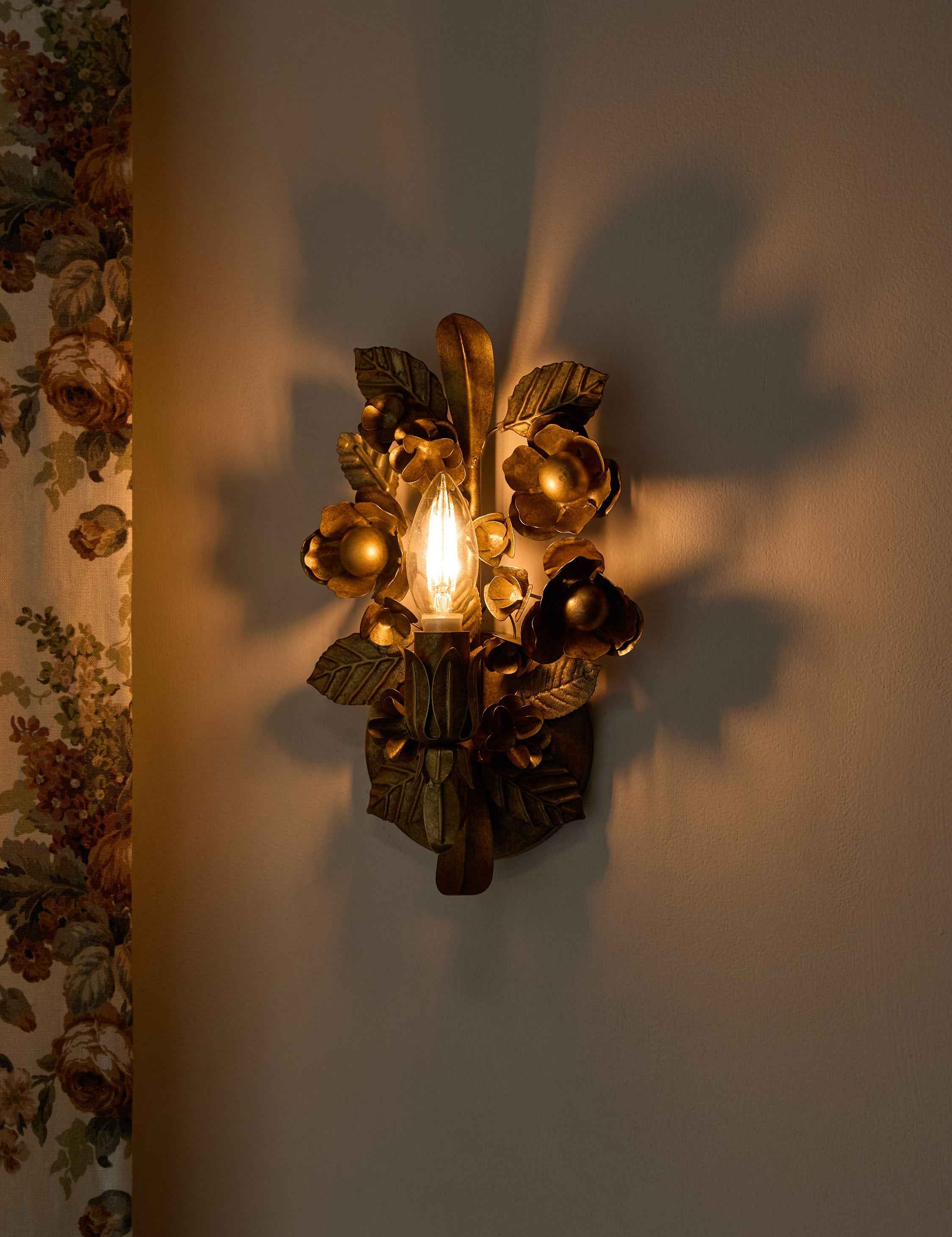 Garda Wall Sconce | Ornate Floral Metalwork, Vintage Charm