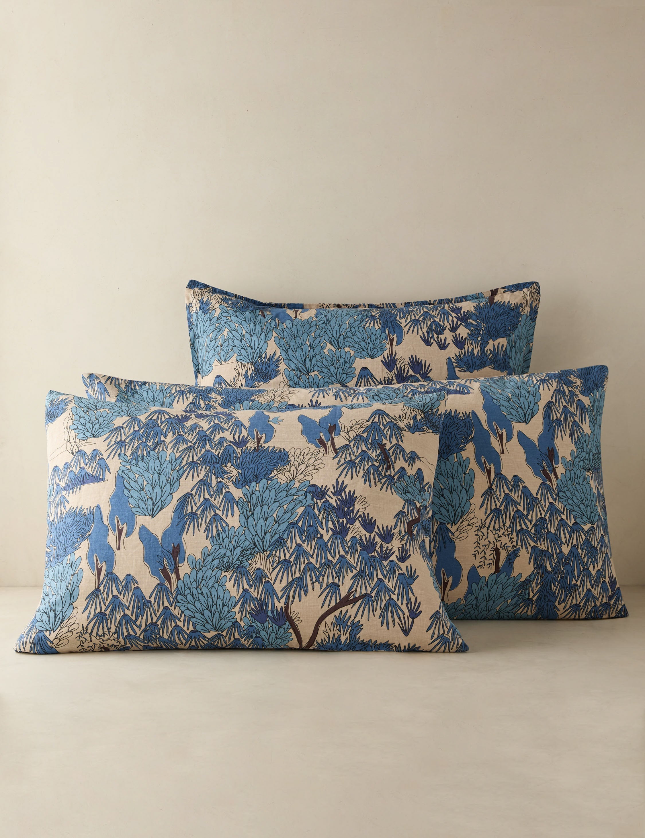 Briar Garden Walk Sham | Linen-Cotton Blend, Botanical Print