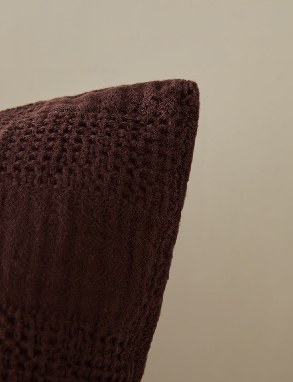 Kairo Textured Cotton Sham | Waffle Gauze Checkerboard Design