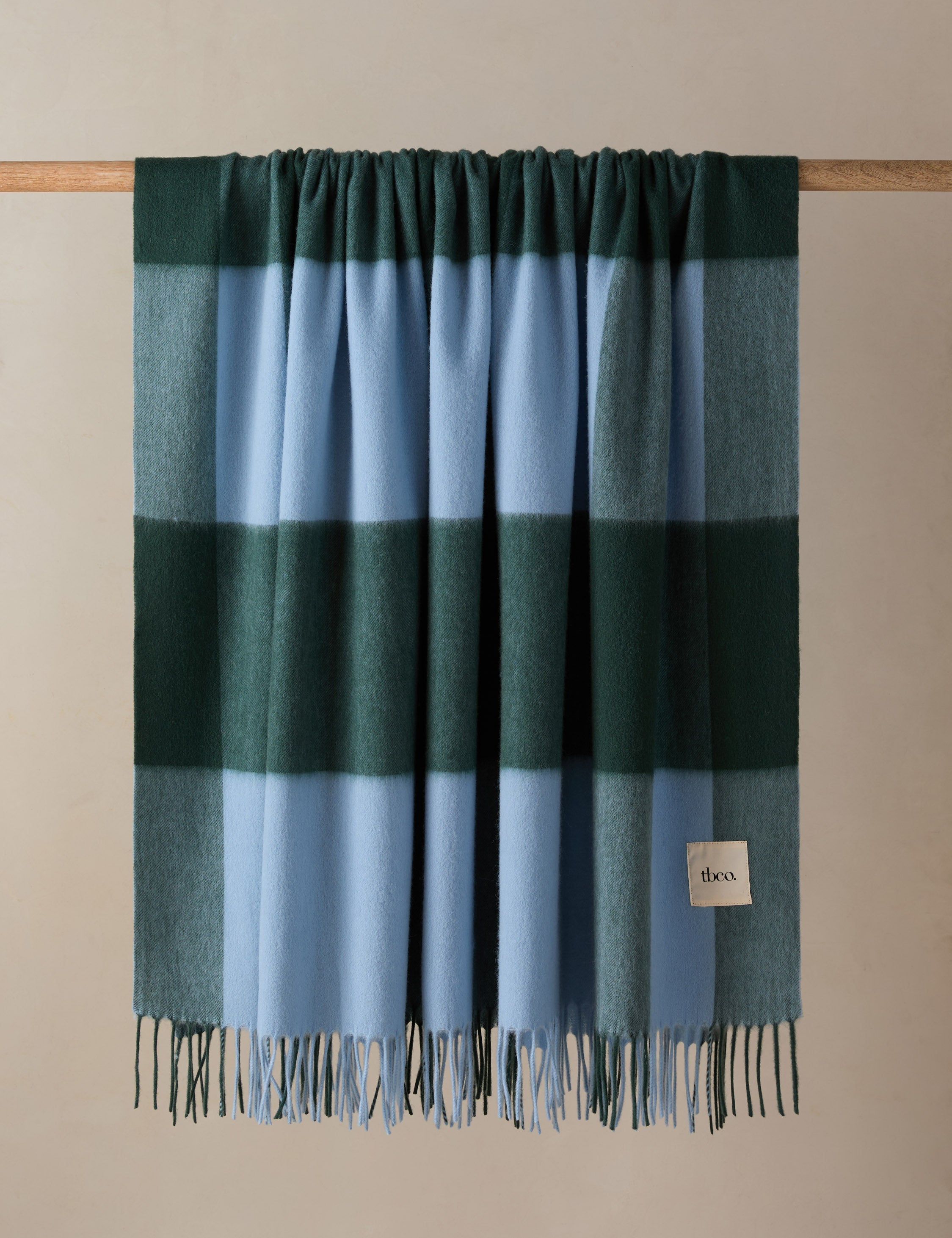 Bello Lambswool Throw | Hypoallergenic, Soft Natural Fiber