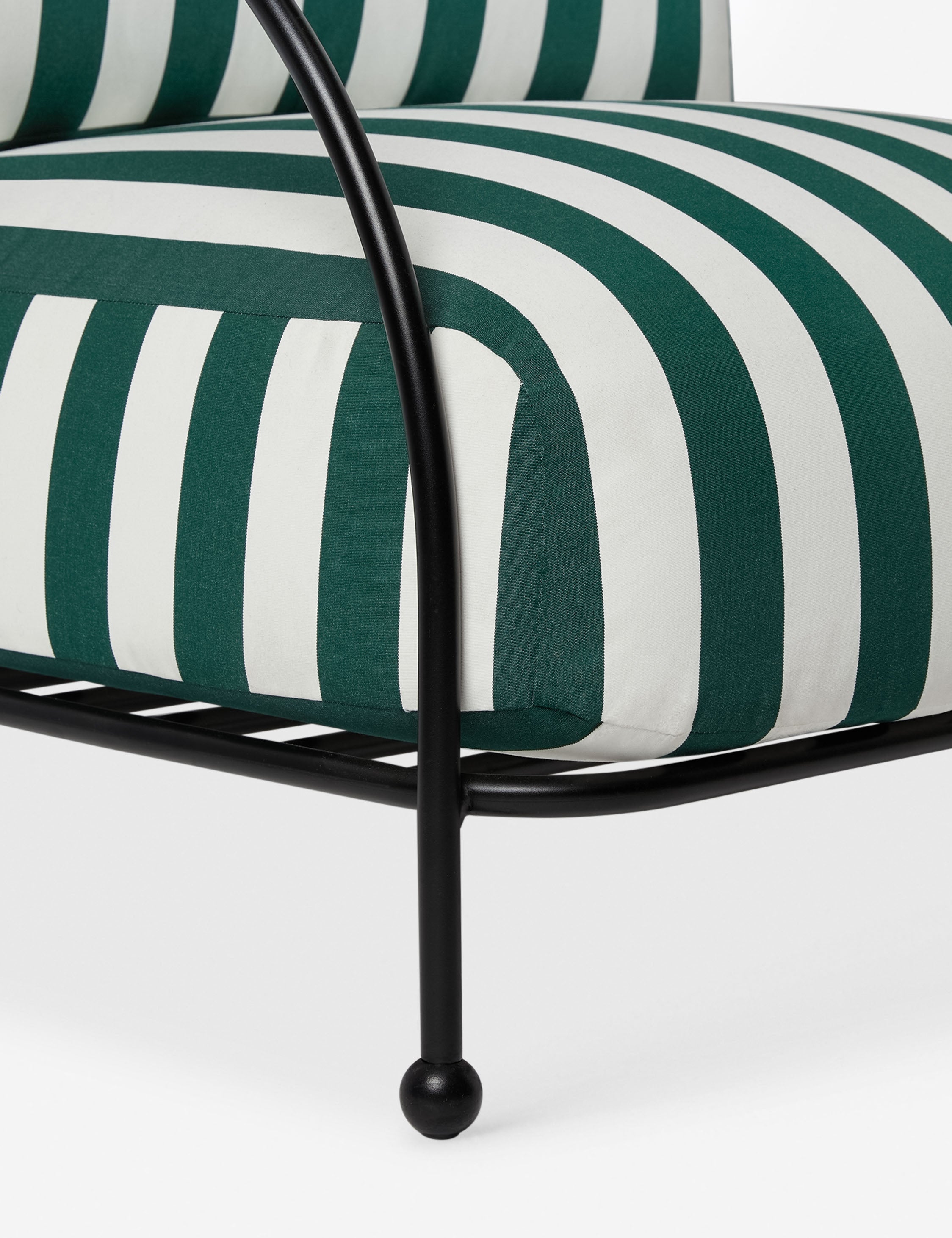 Luna Outdoor Accent Chair | Slim Metal Frame, Supportive Seat
