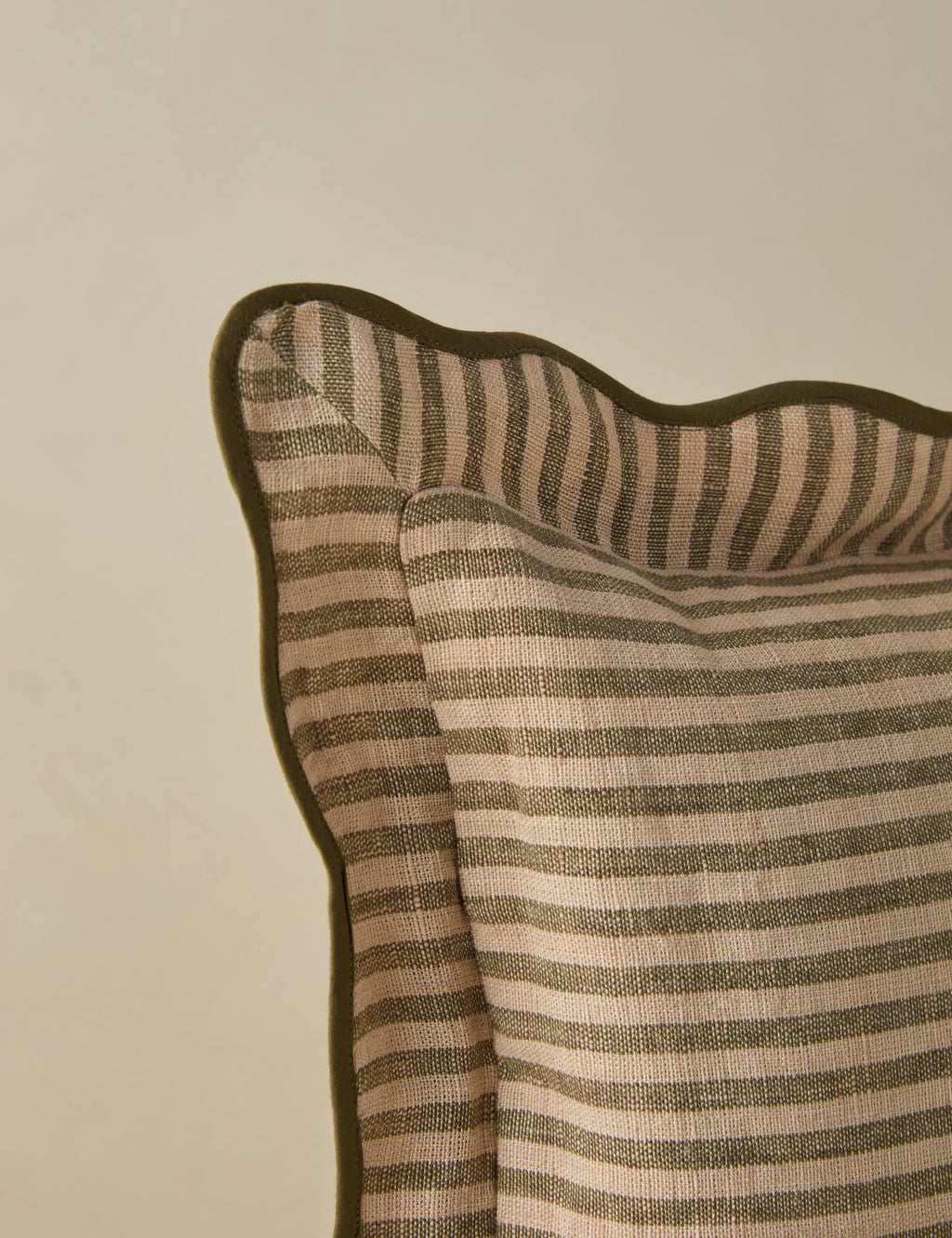 Luna Linen Pillow | Striped Design, Dramatic Flange