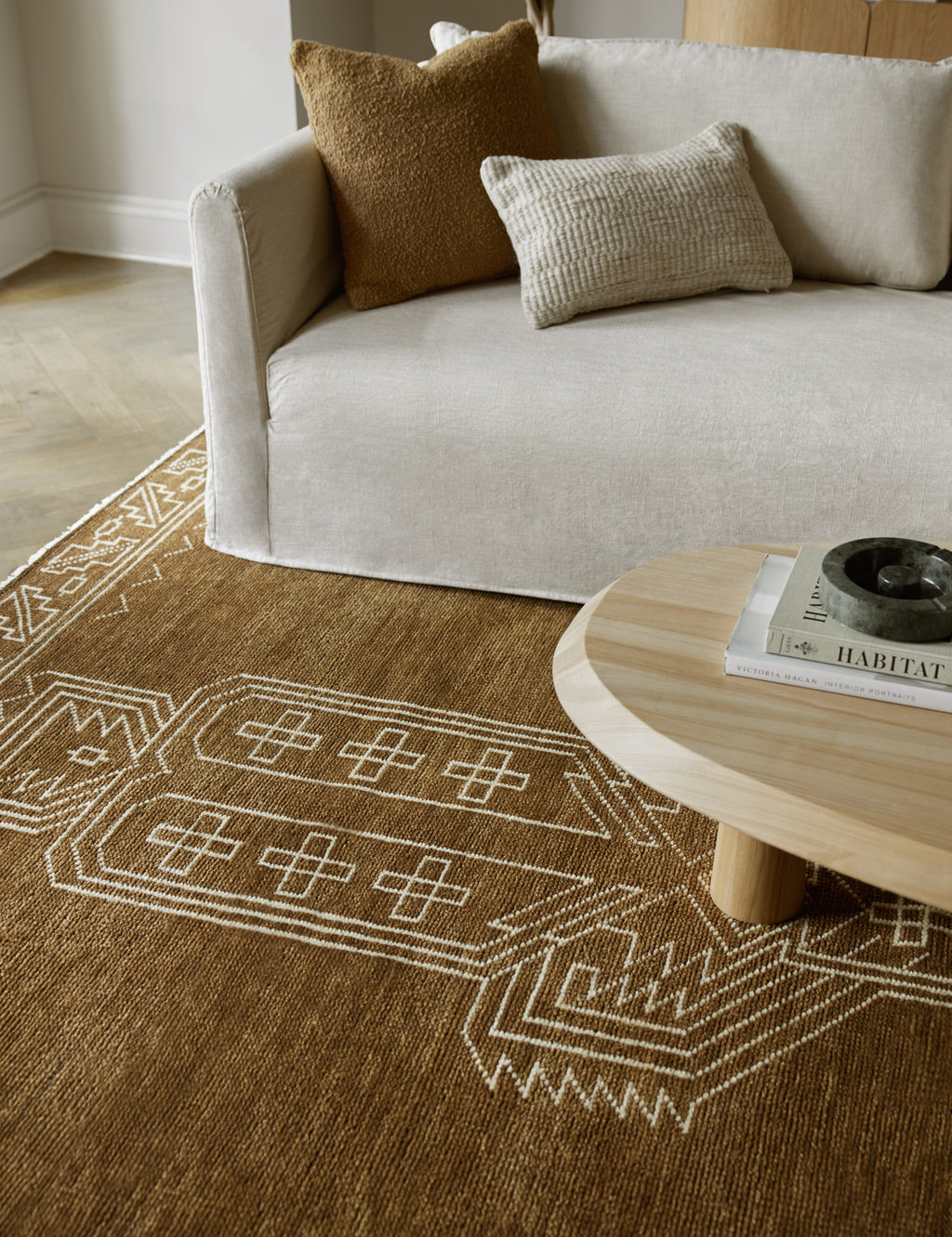 Vela Hand-Knotted Wool Rug | Vintage-Inspired, Mediterranean Design