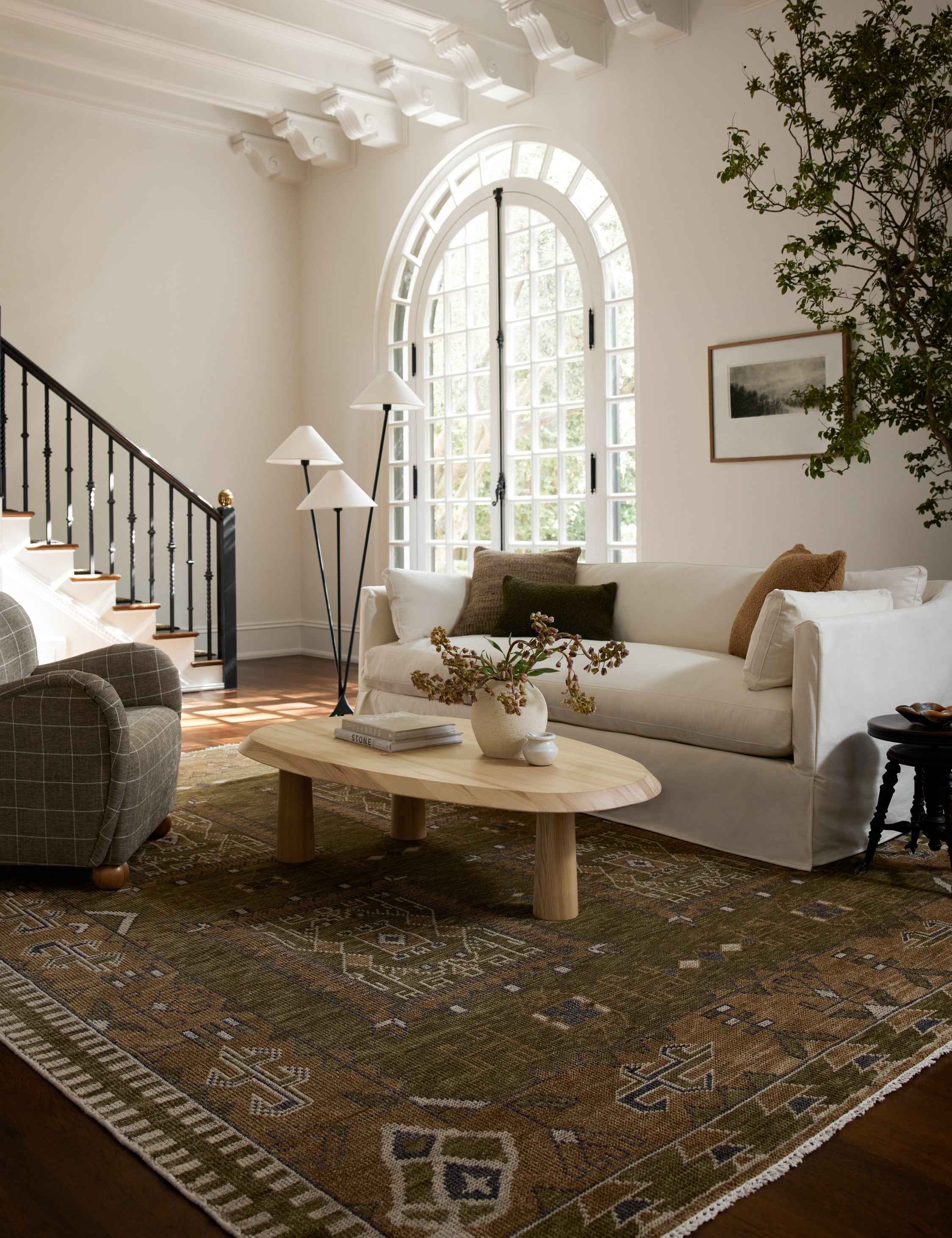 Talon Hand-Knotted Wool Rug | Traditional Motif, Low Pile