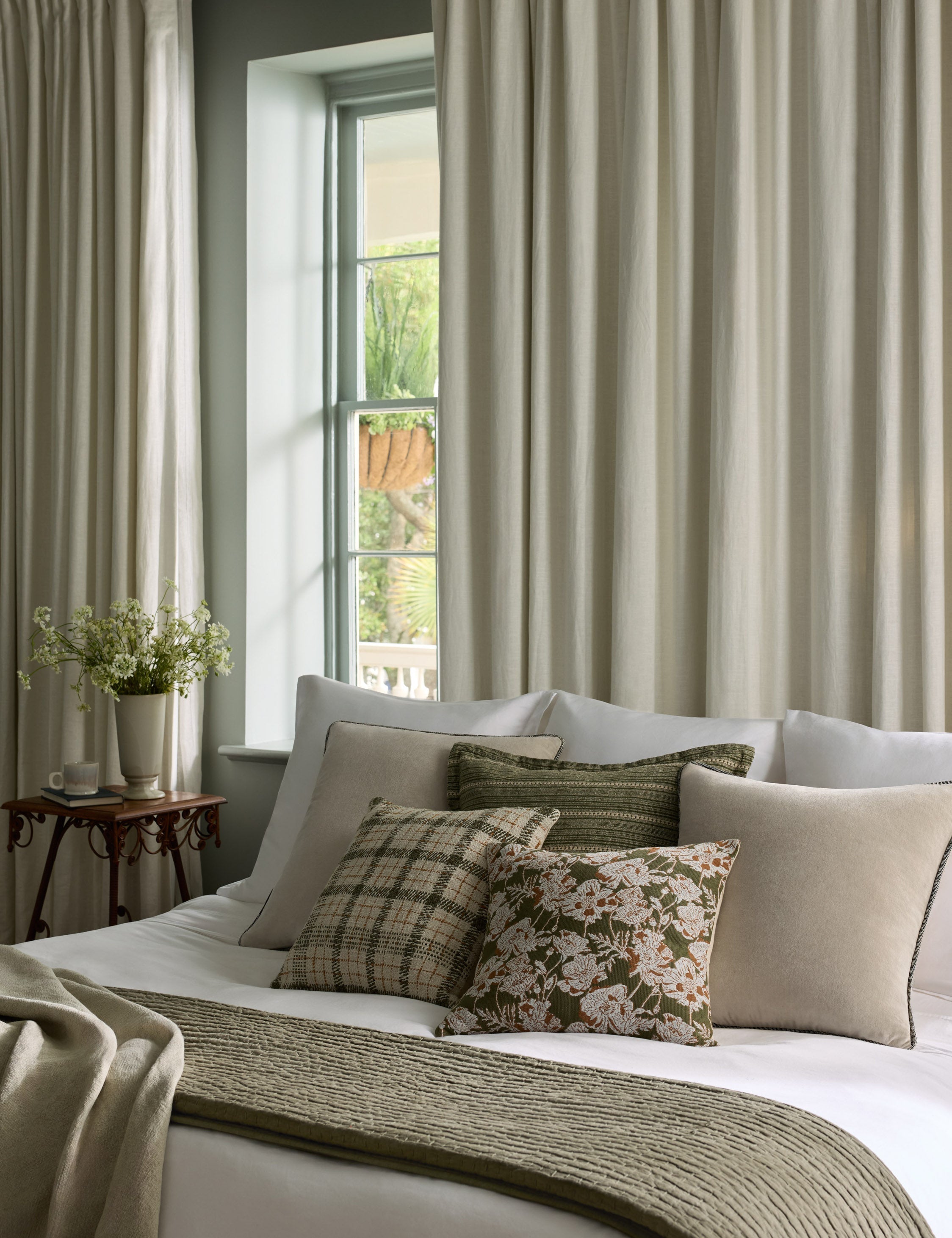 Mira Pillow | Woven Jacquard, Hand-Drawn Florals