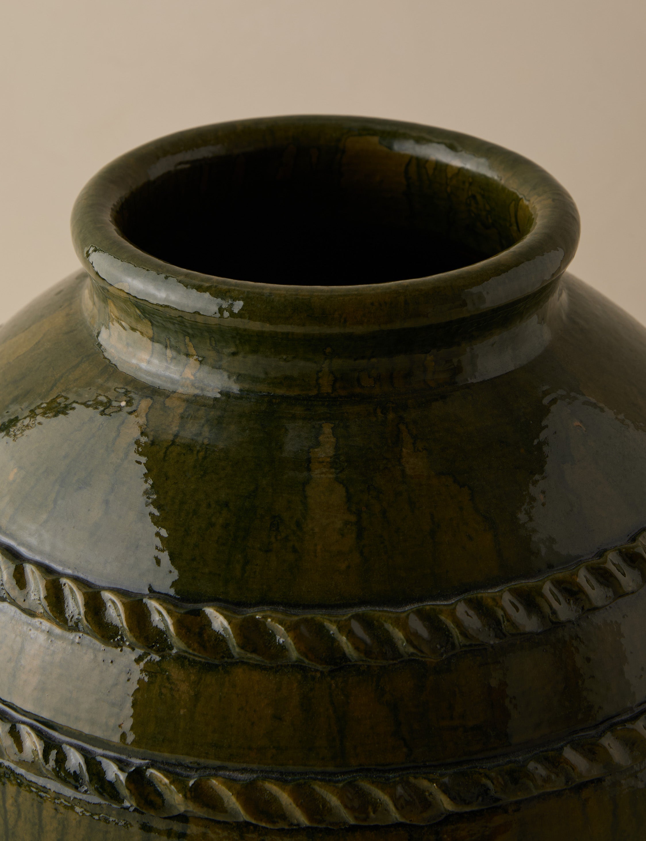 Pavona Peony Vase | Generous Height, Artisanal Glaze