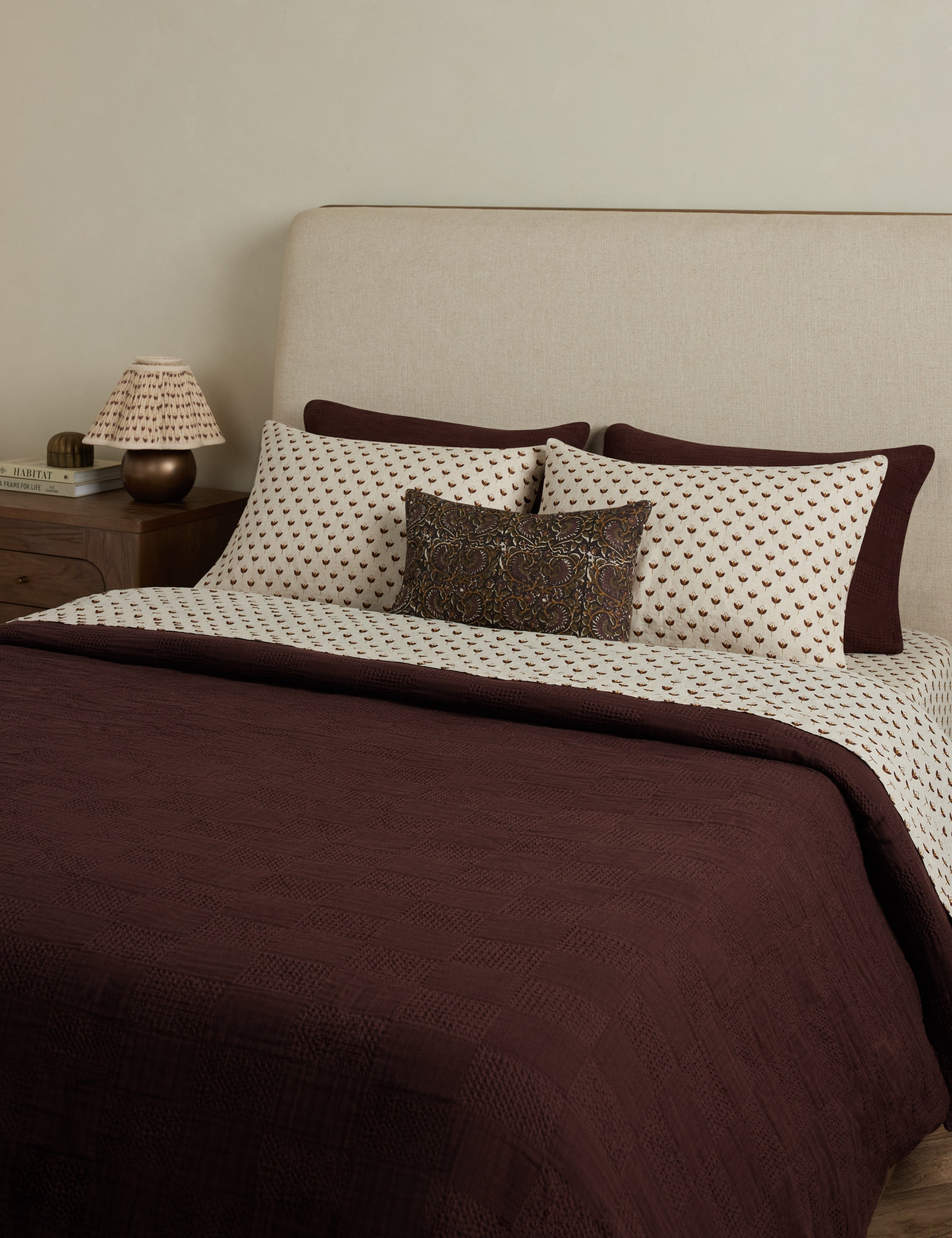 Pavo Linen Sheet Set | Breathable European Flax, Timeless Floral Design