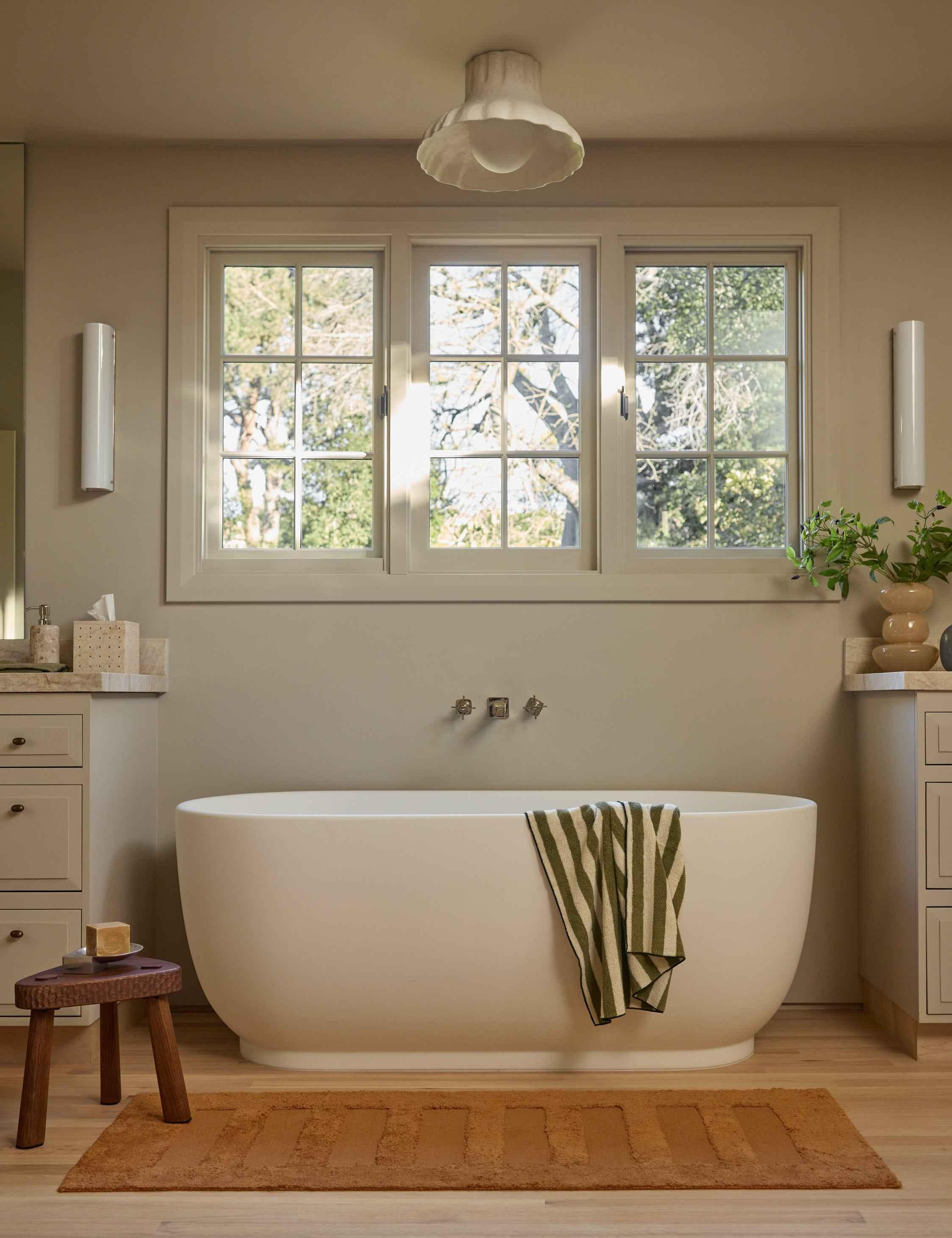 Bela Organic Cotton Bath Mat | Soft, Quick-Drying Design