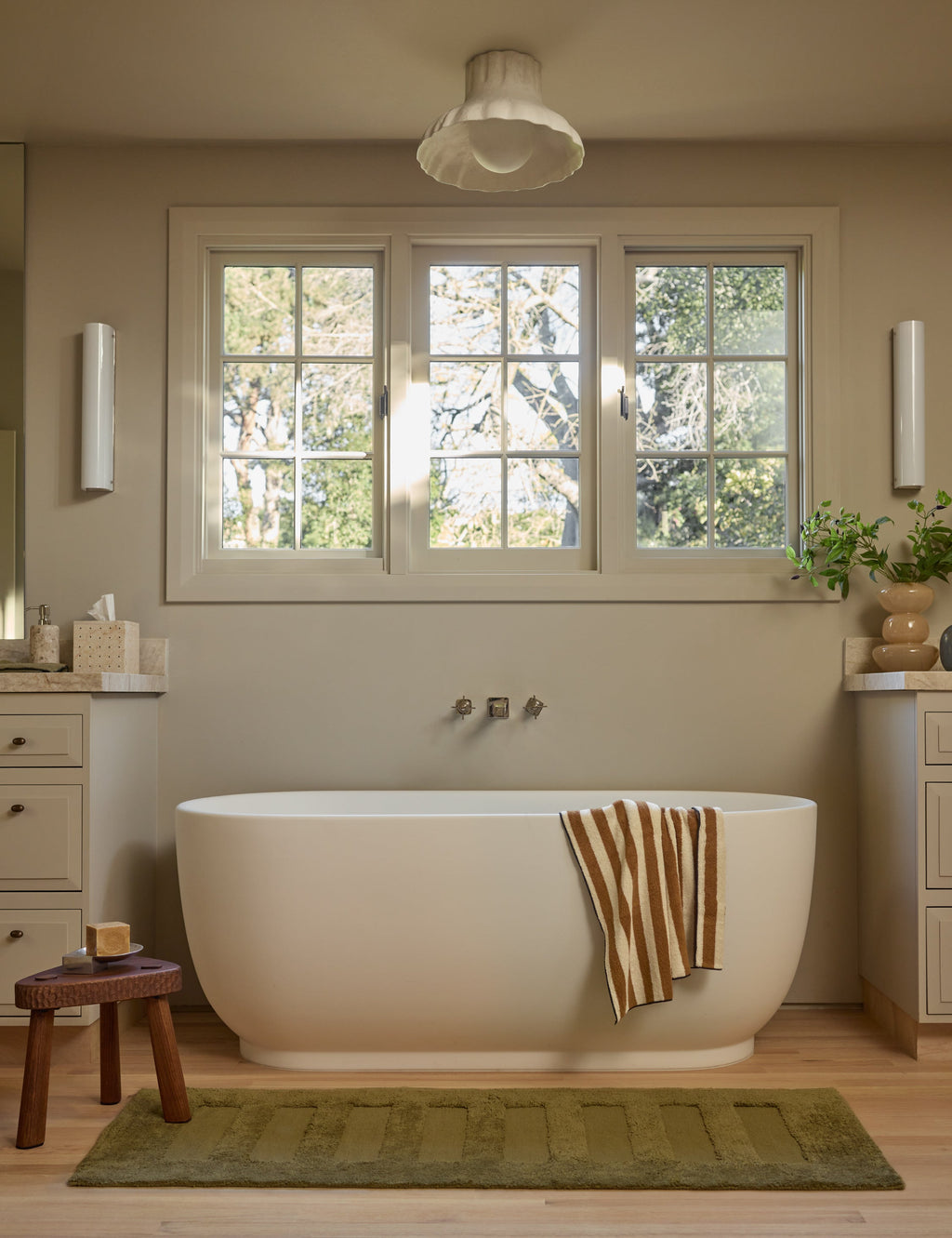 Bela Organic Cotton Bath Mat | Soft, Quick-Drying Design