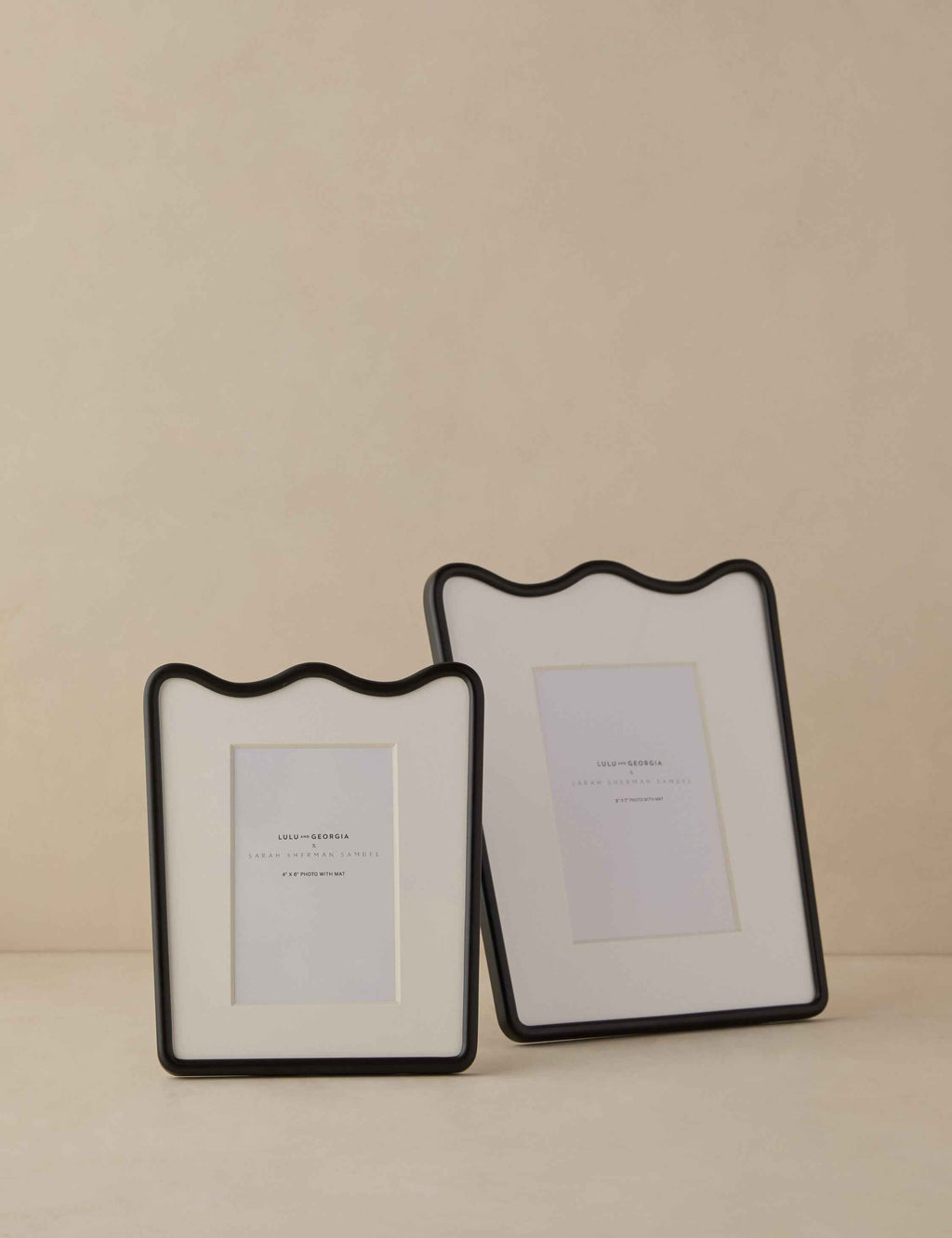 Rook Picture Frame | Chic Wavy Silhouette, Exclusive Design