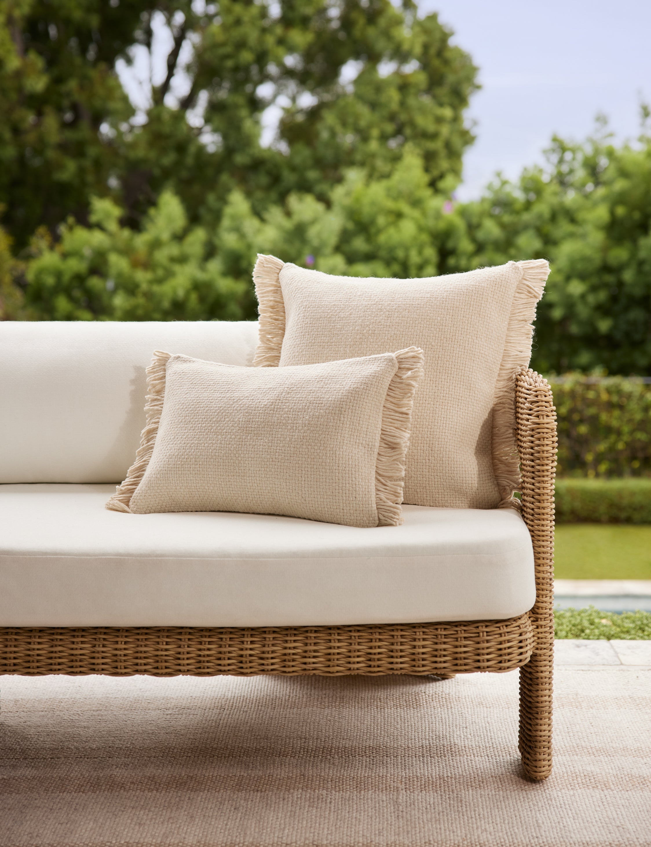 Talon Indoor/Outdoor Pillow | Chunky Fibers, Generous Fringe