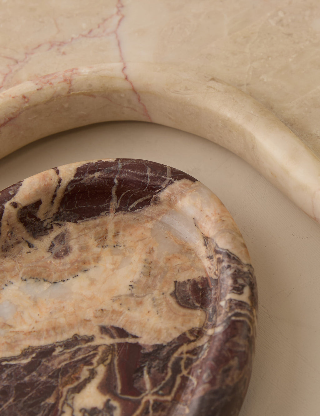 Sora Marble Tray Set | Organic Shape, Dramatic Veining