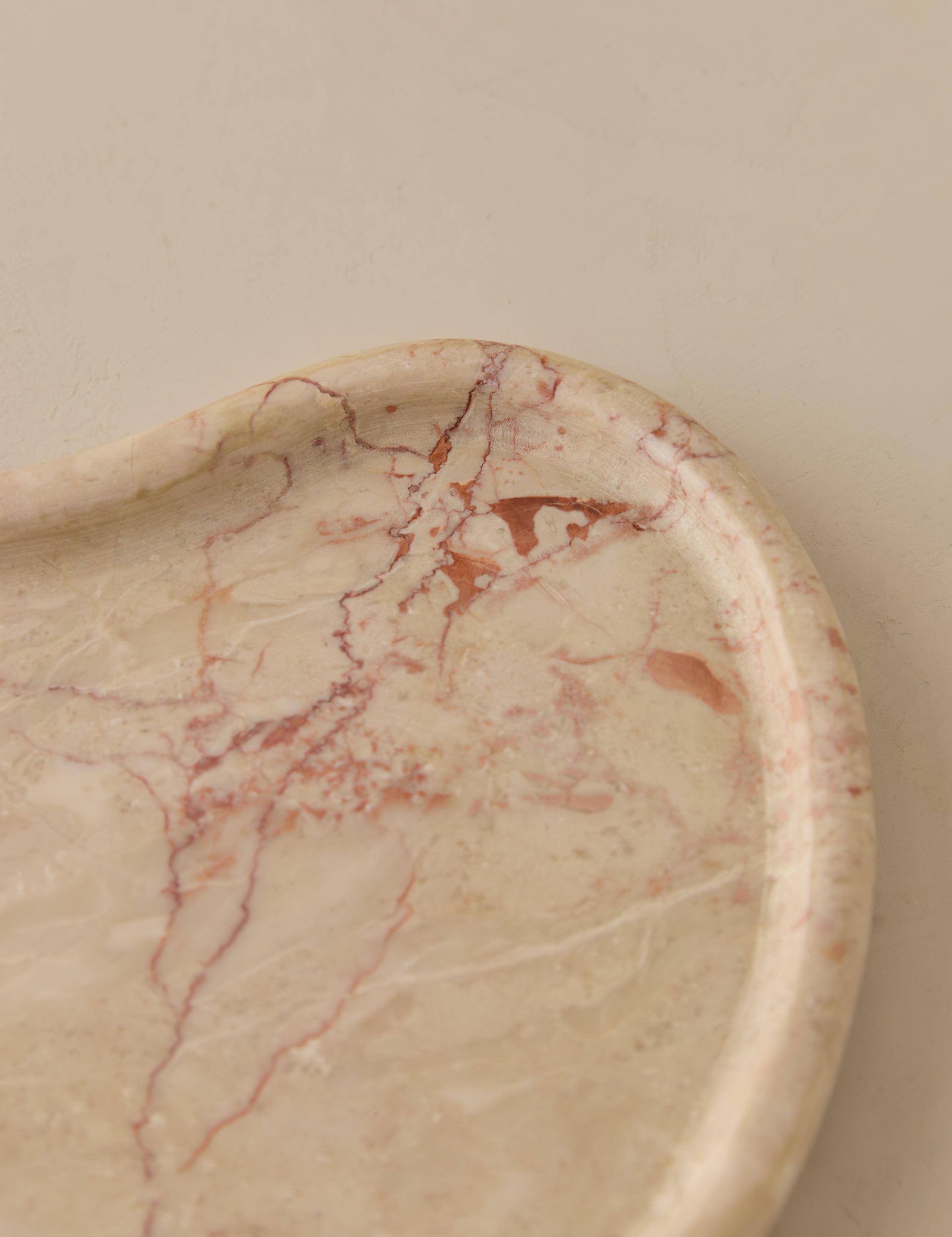 Sora Marble Tray Set | Organic Shape, Dramatic Veining