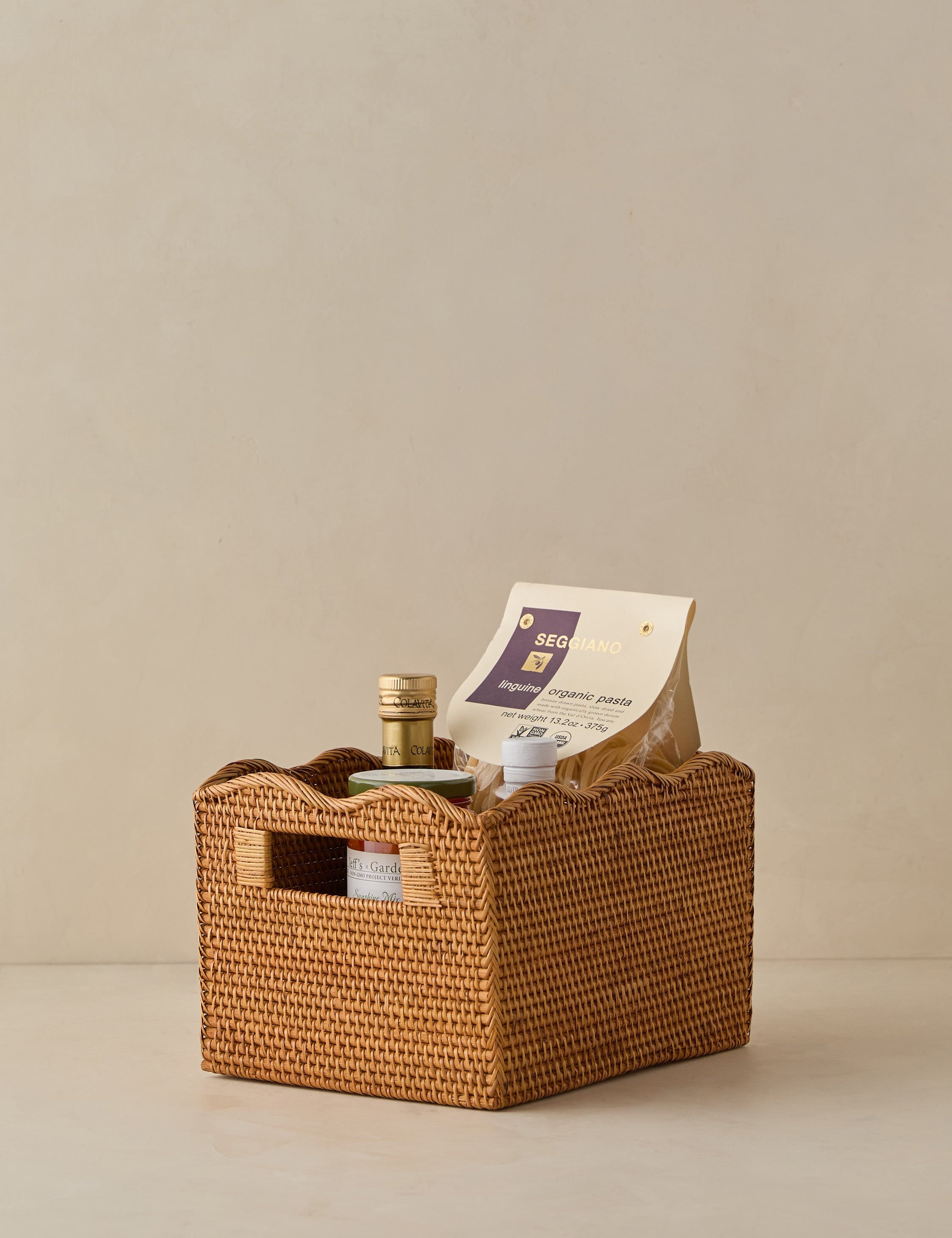 Bela Rattan Storage Bin | Scalloped Design, Artisanal Finish