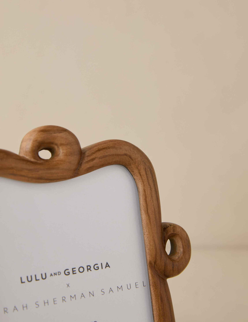 Bello Loop Picture Frame | Whimsical Resin Design