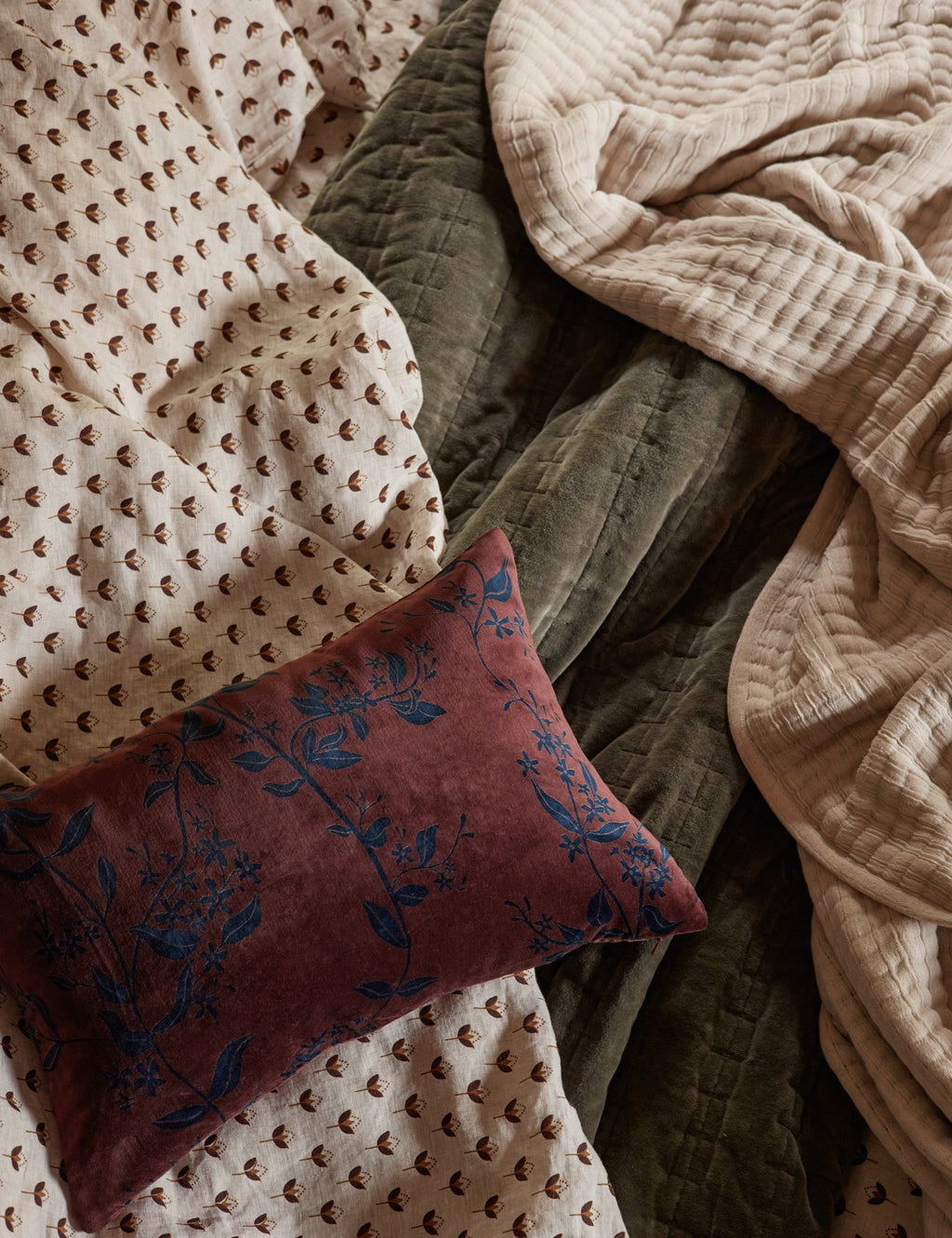 Pura Linen Sheet Set | Breathable European Flax, Timeless Floral
