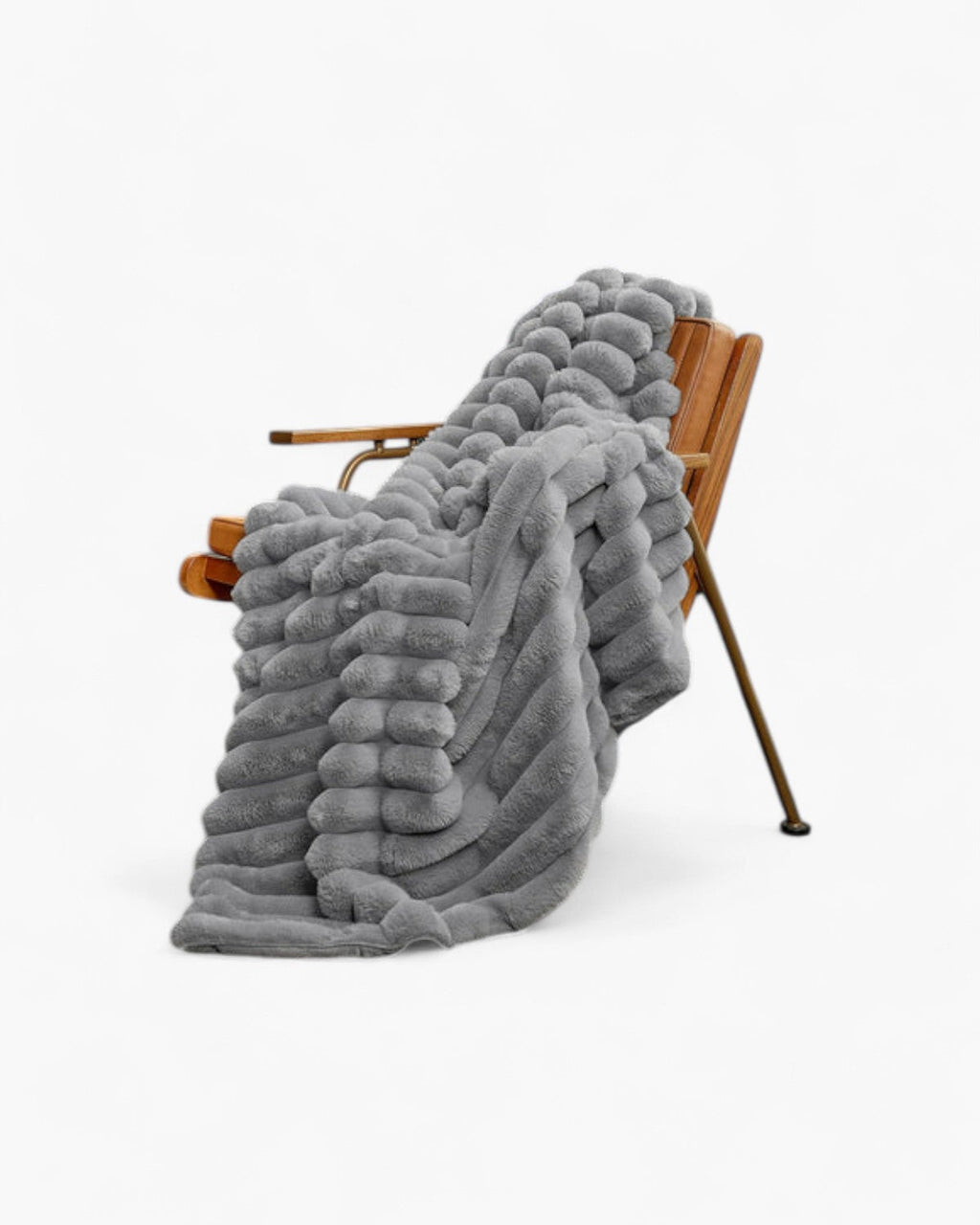 LumaFlaire: Warm Blanket in Elegant Striped Look with Soft Plush Comfort – for Couch & Bedroom