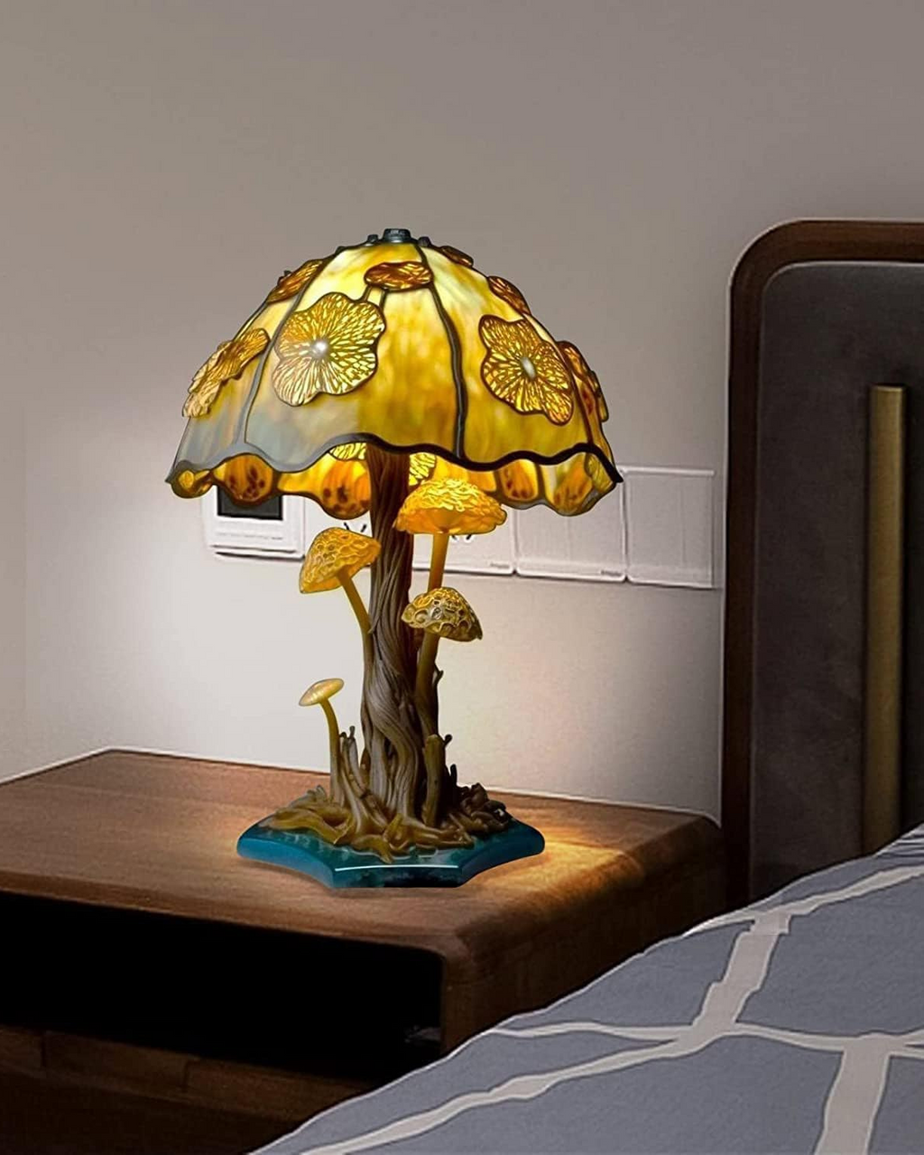 LumaMushroom: Designer Table Lamp Made of Resin in Mushroom Shape & Ambient Lighting – for Living Room & Bedroom