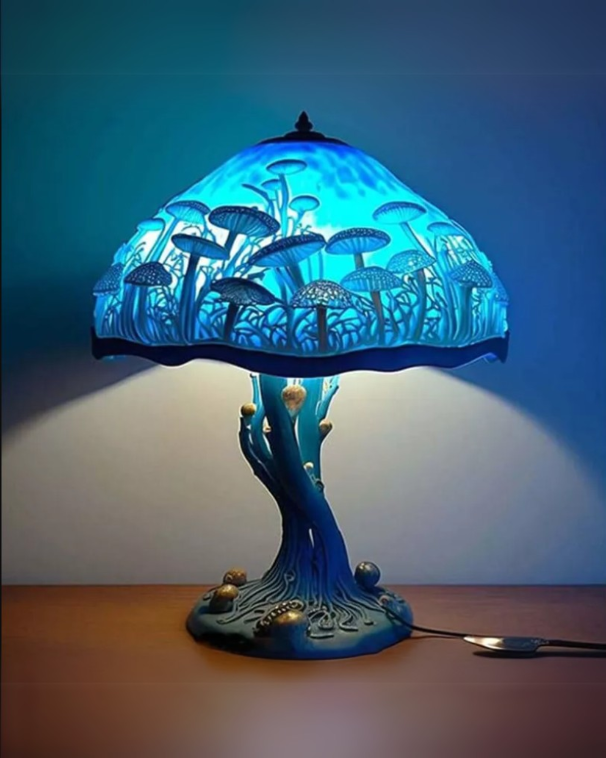 LumaMushroom: Designer Table Lamp Made of Resin in Mushroom Shape & Ambient Lighting – for Living Room & Bedroom