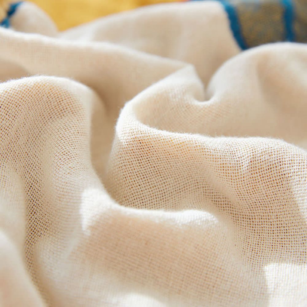 Lumenvogel: Cotton blankets in elegant bird design with floral print & soft texture – for sofa & bed