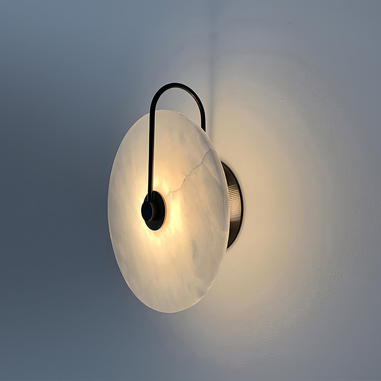 LumiAlba: Alabaster Wall Light – Elegant Lighting for Stylish Spaces