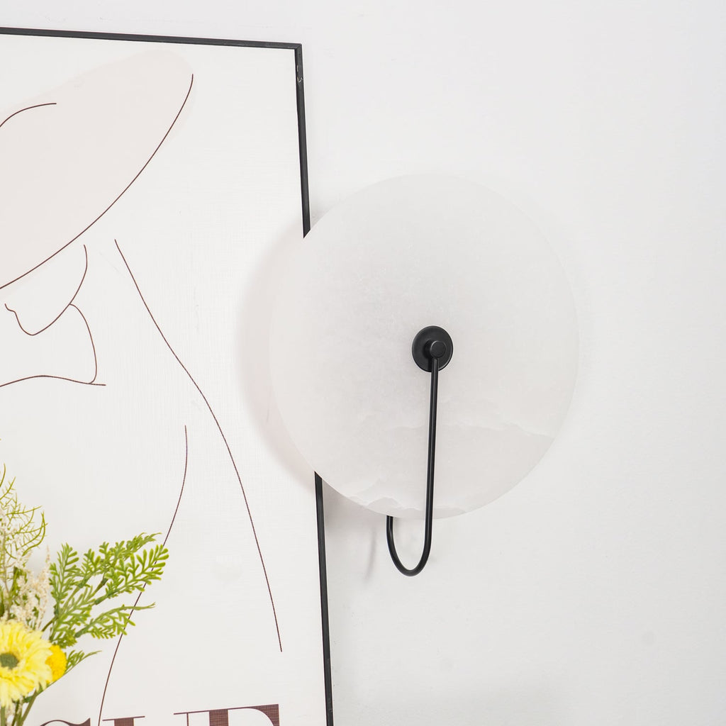 LumiAlba: Alabaster Wall Light – Elegant Lighting for Stylish Spaces
